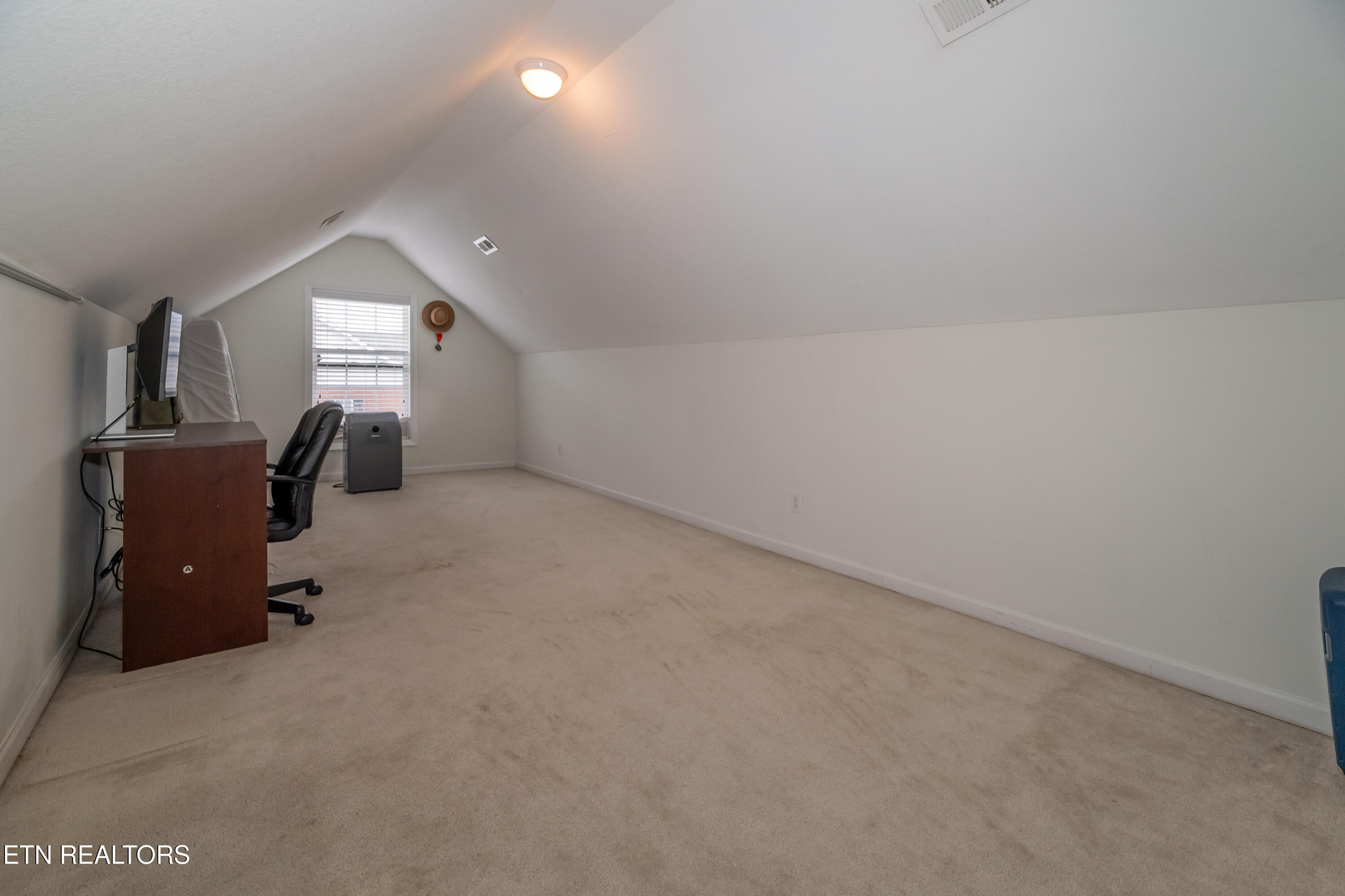7109 Winter Oaks Way Knoxville TN 37918
