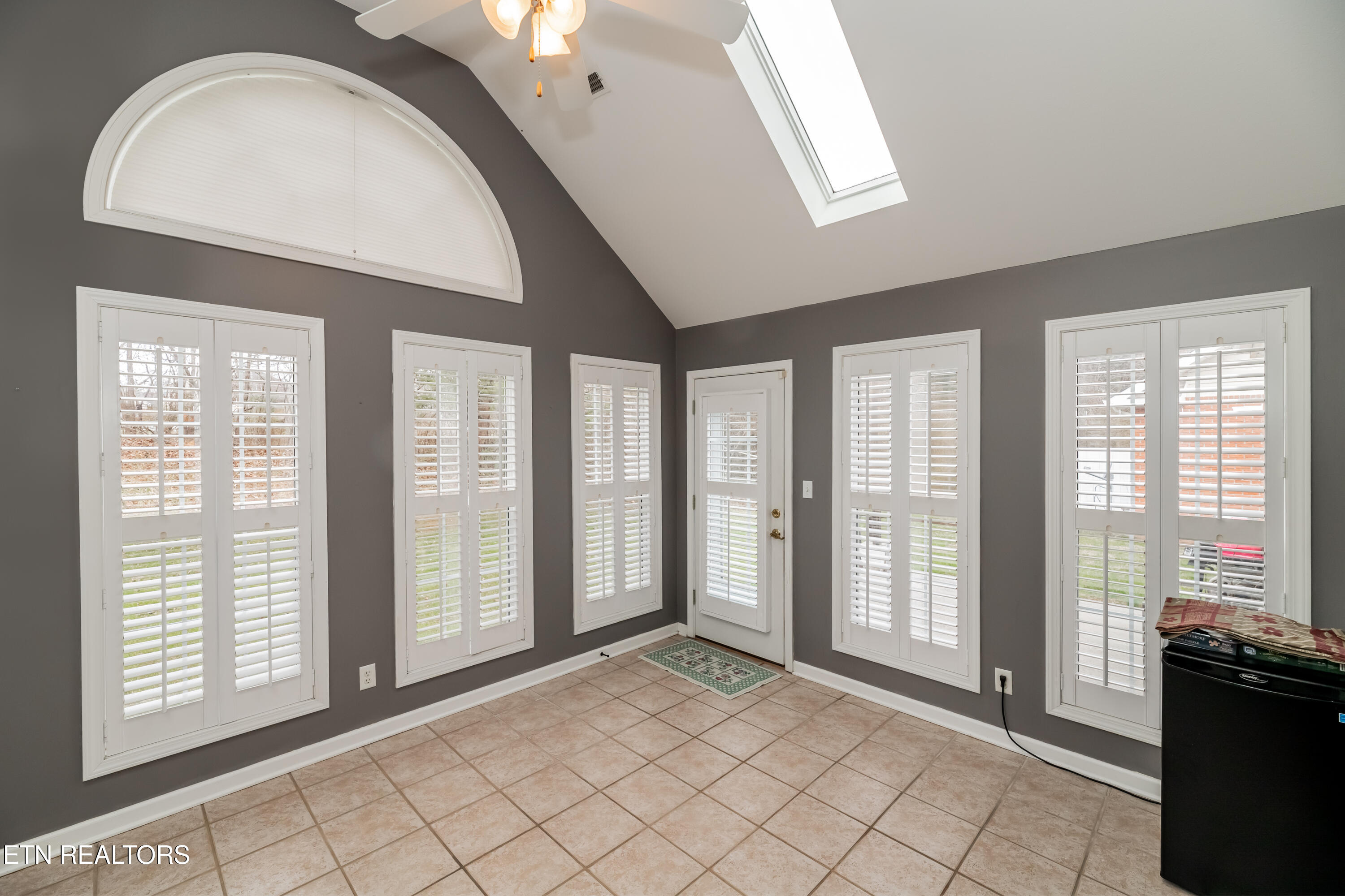 7109 Winter Oaks Way Knoxville TN 37918