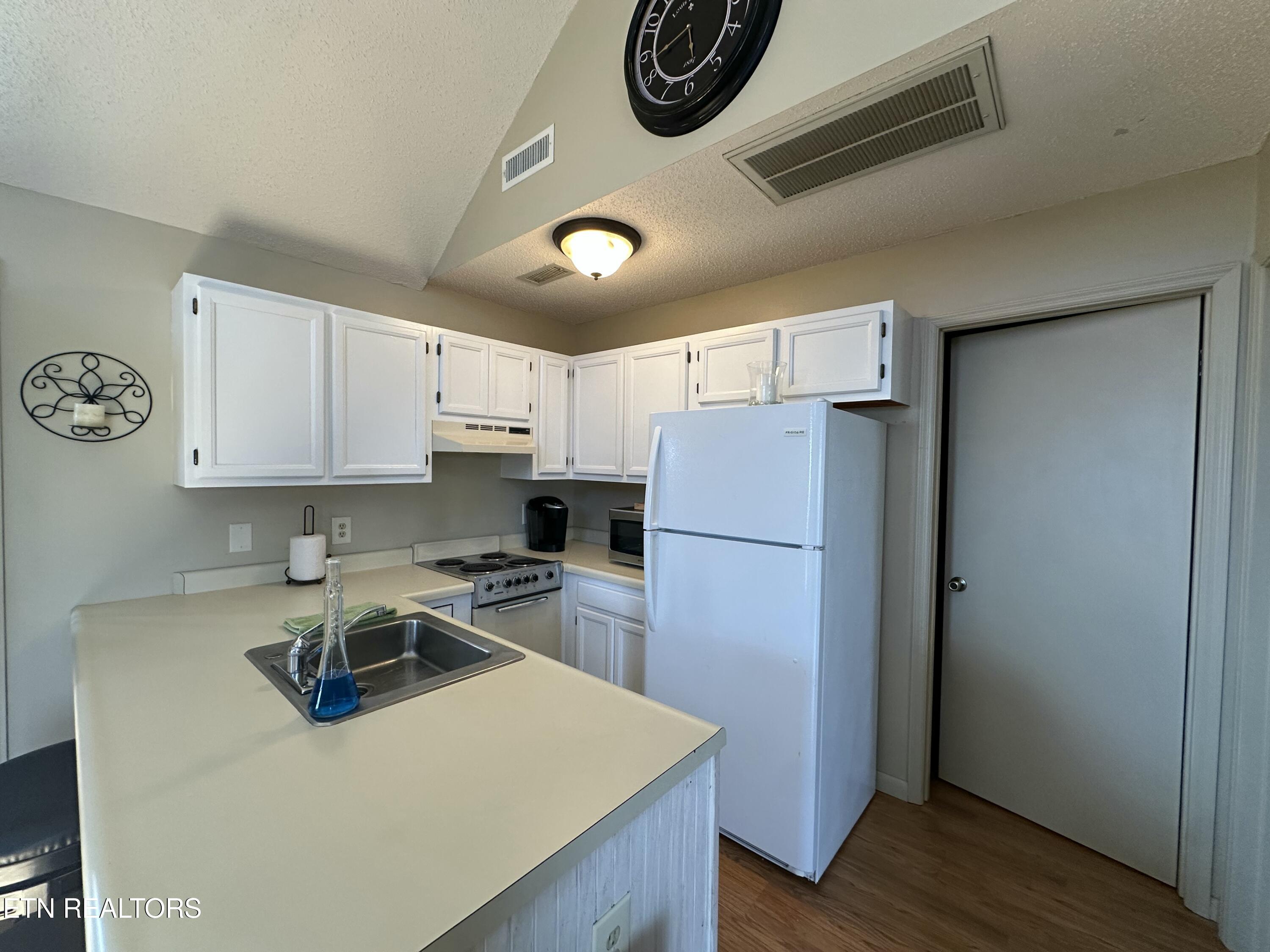 391 Moytoy Road Crab Orchard TN 37723