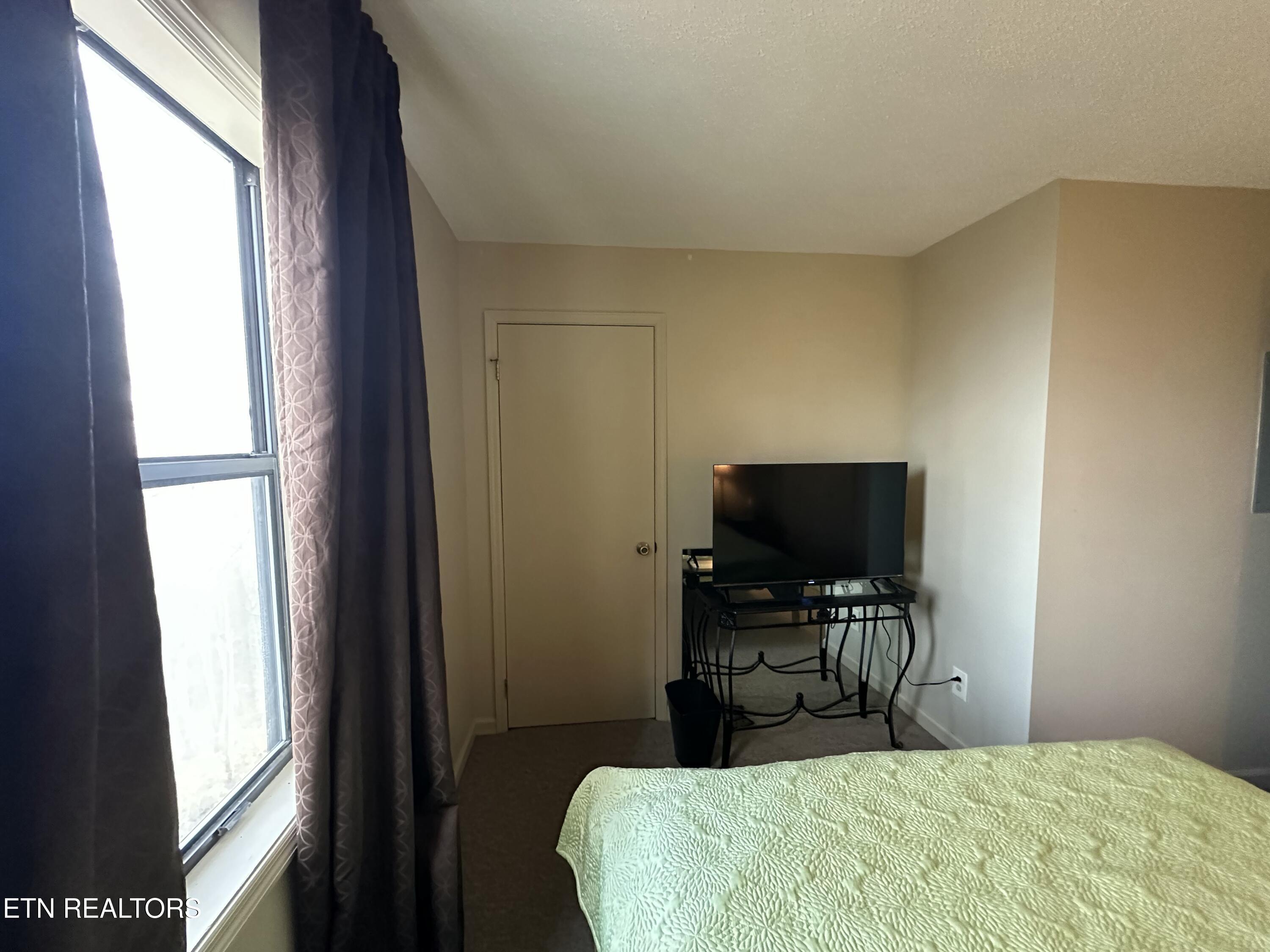 391 Moytoy Road Crab Orchard TN 37723