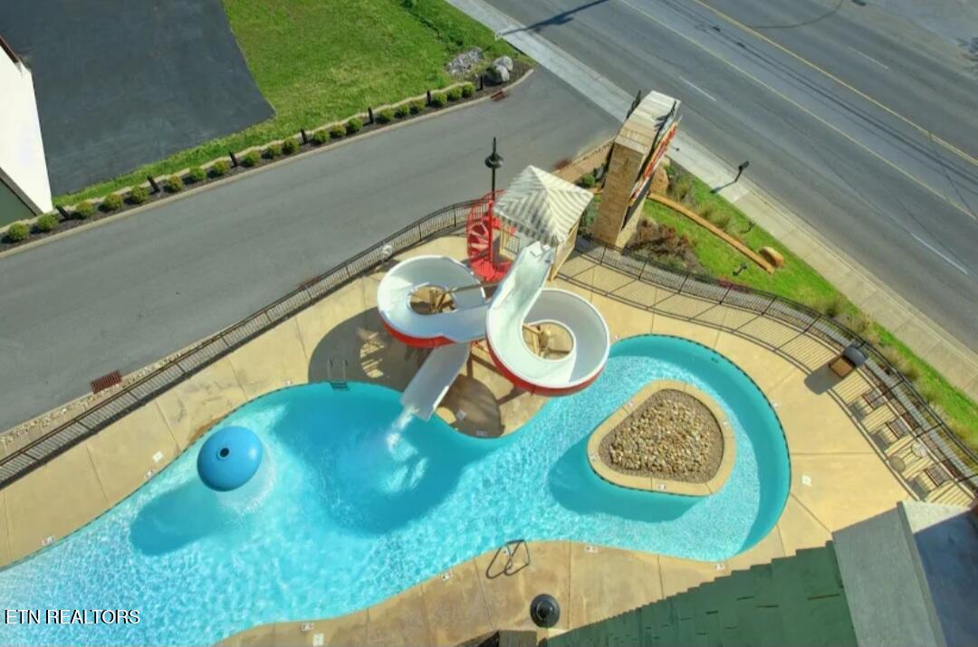 3415 Teaster Lane Pigeon Forge TN 37863