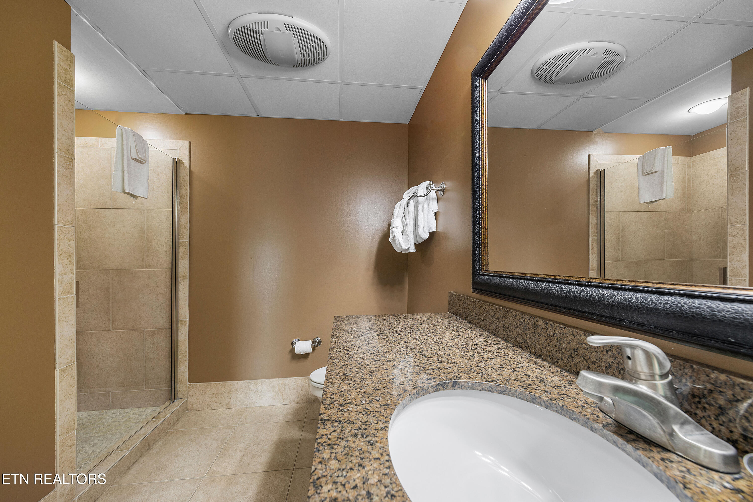 3415 Teaster Lane Pigeon Forge TN 37863