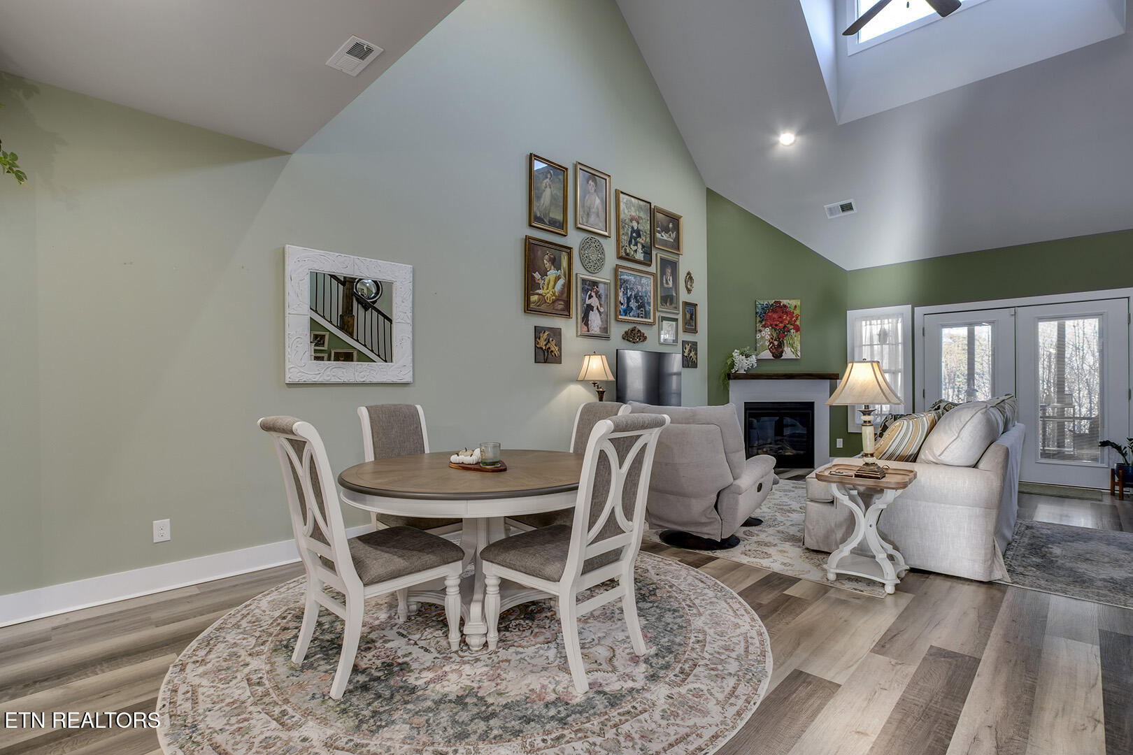 984 Meadow Walk Lane Lenoir City TN 37772