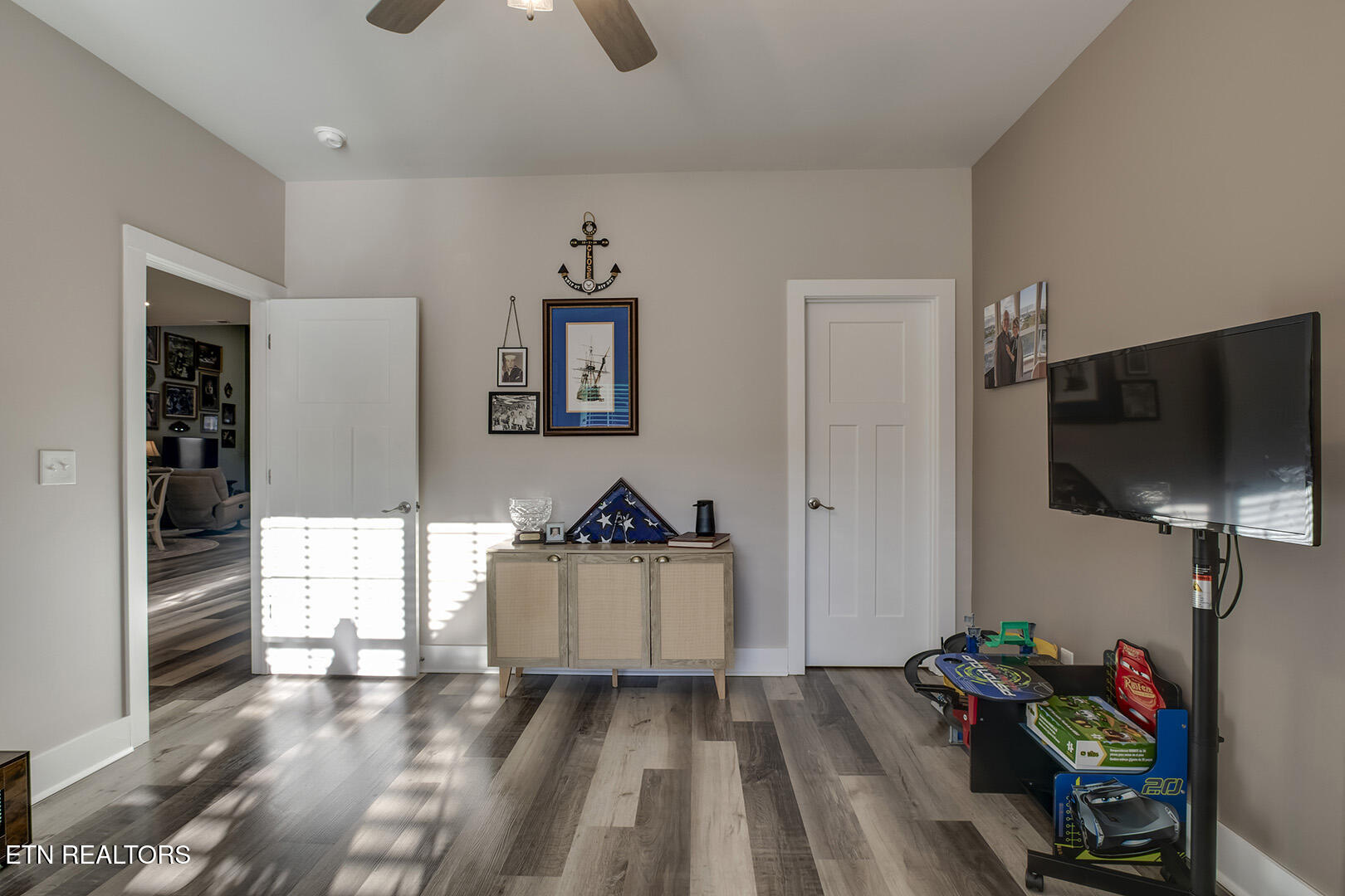 984 Meadow Walk Lane Lenoir City TN 37772