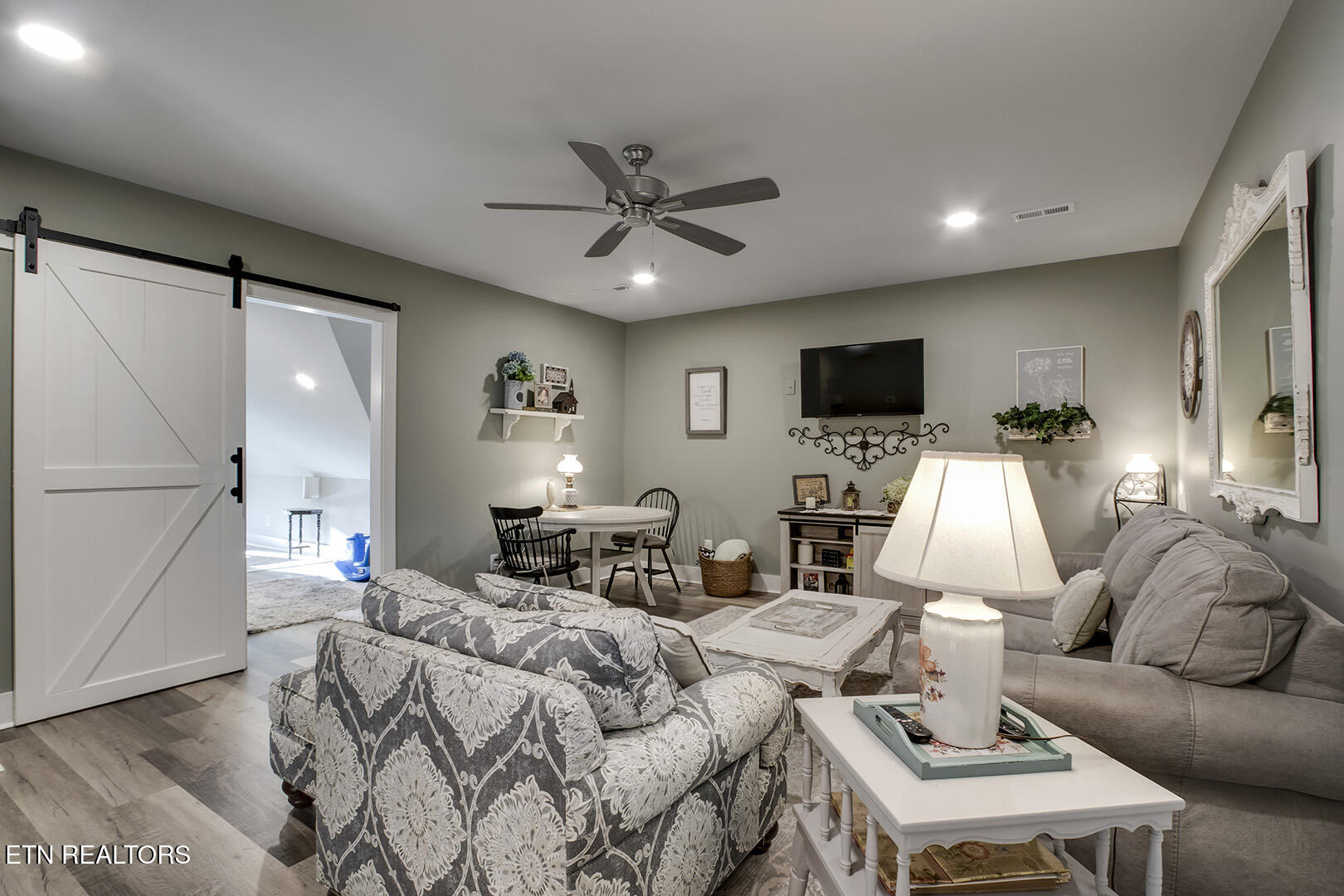 984 Meadow Walk Lane Lenoir City TN 37772