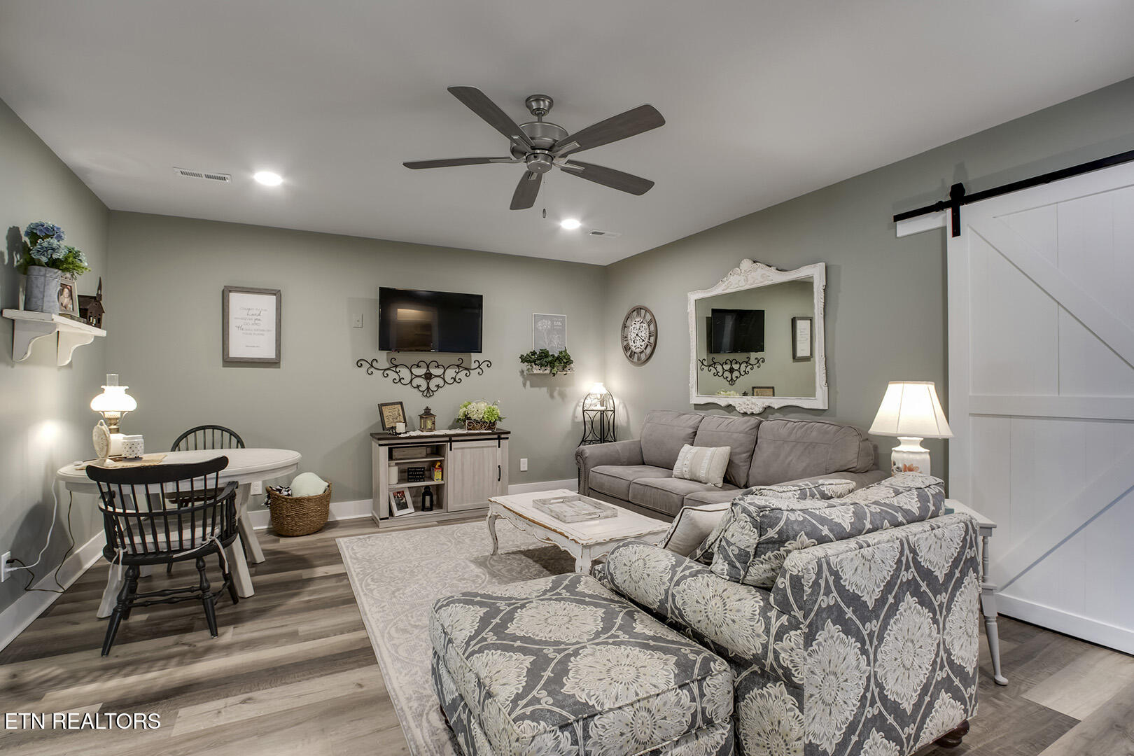 984 Meadow Walk Lane Lenoir City TN 37772