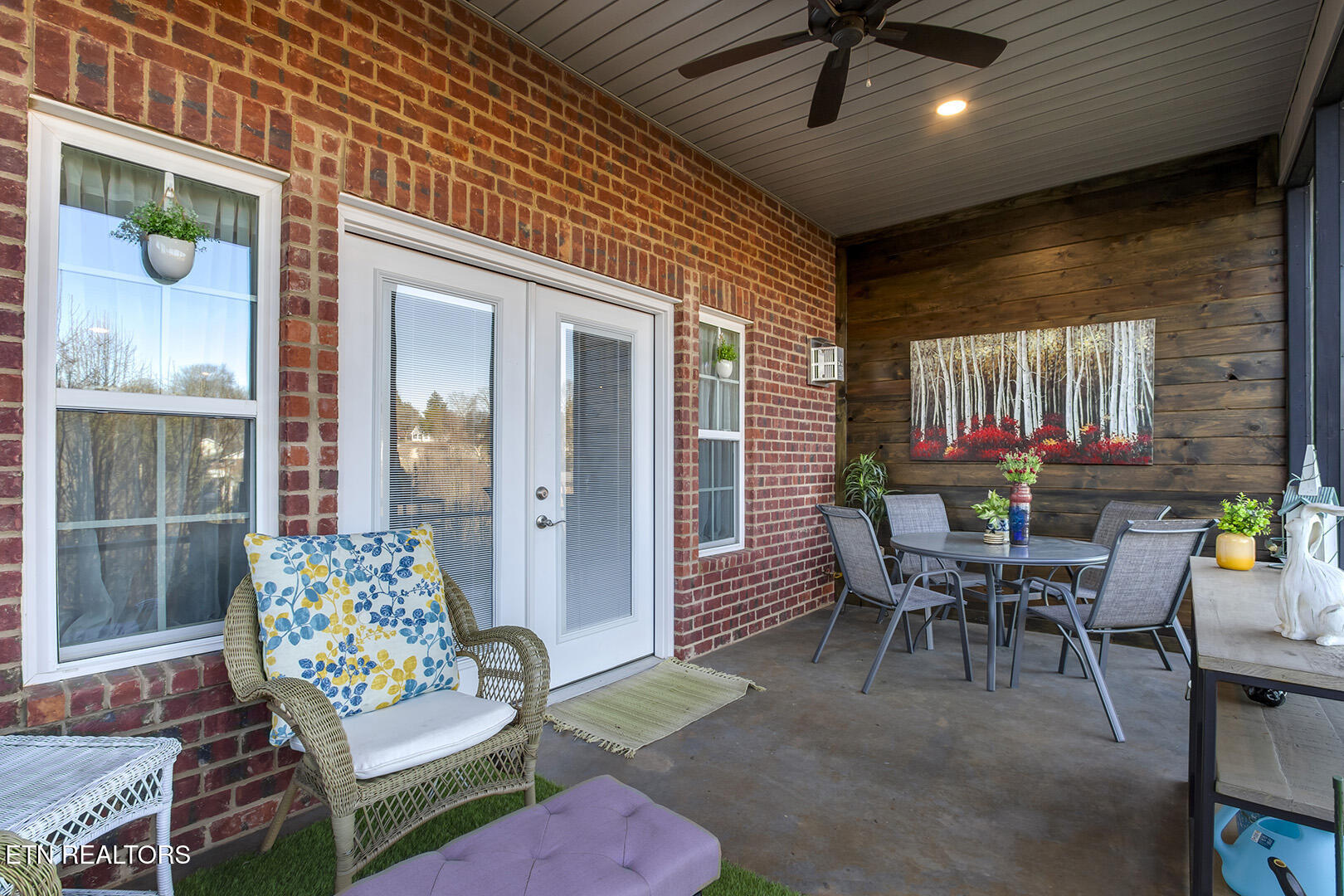 984 Meadow Walk Lane Lenoir City TN 37772