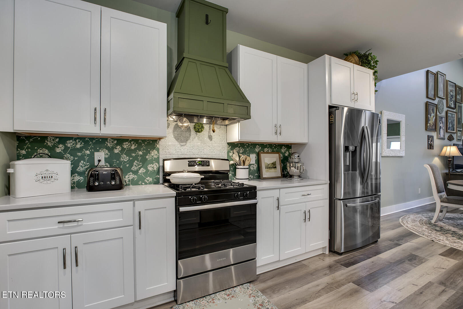984 Meadow Walk Lane Lenoir City TN 37772