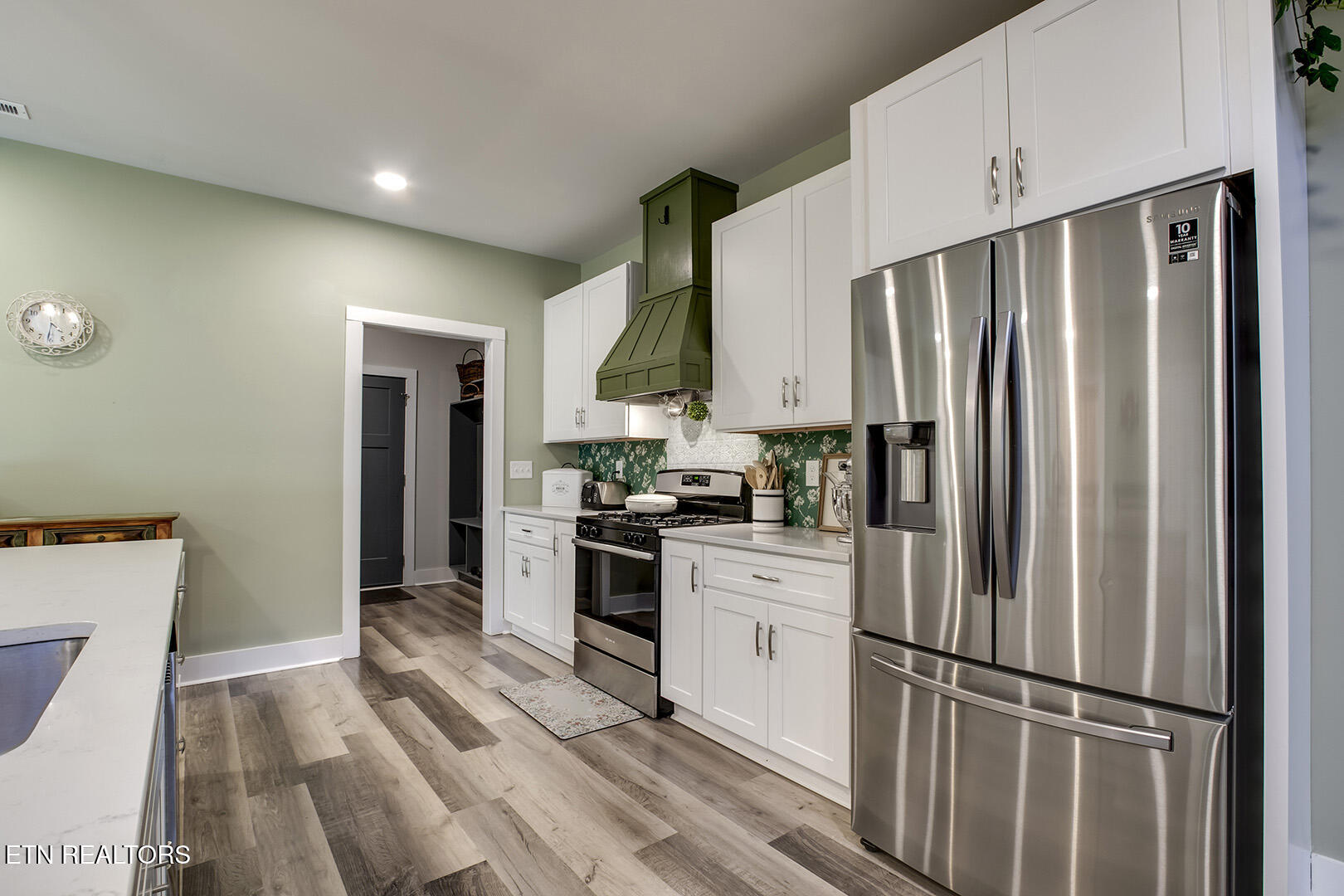 984 Meadow Walk Lane Lenoir City TN 37772