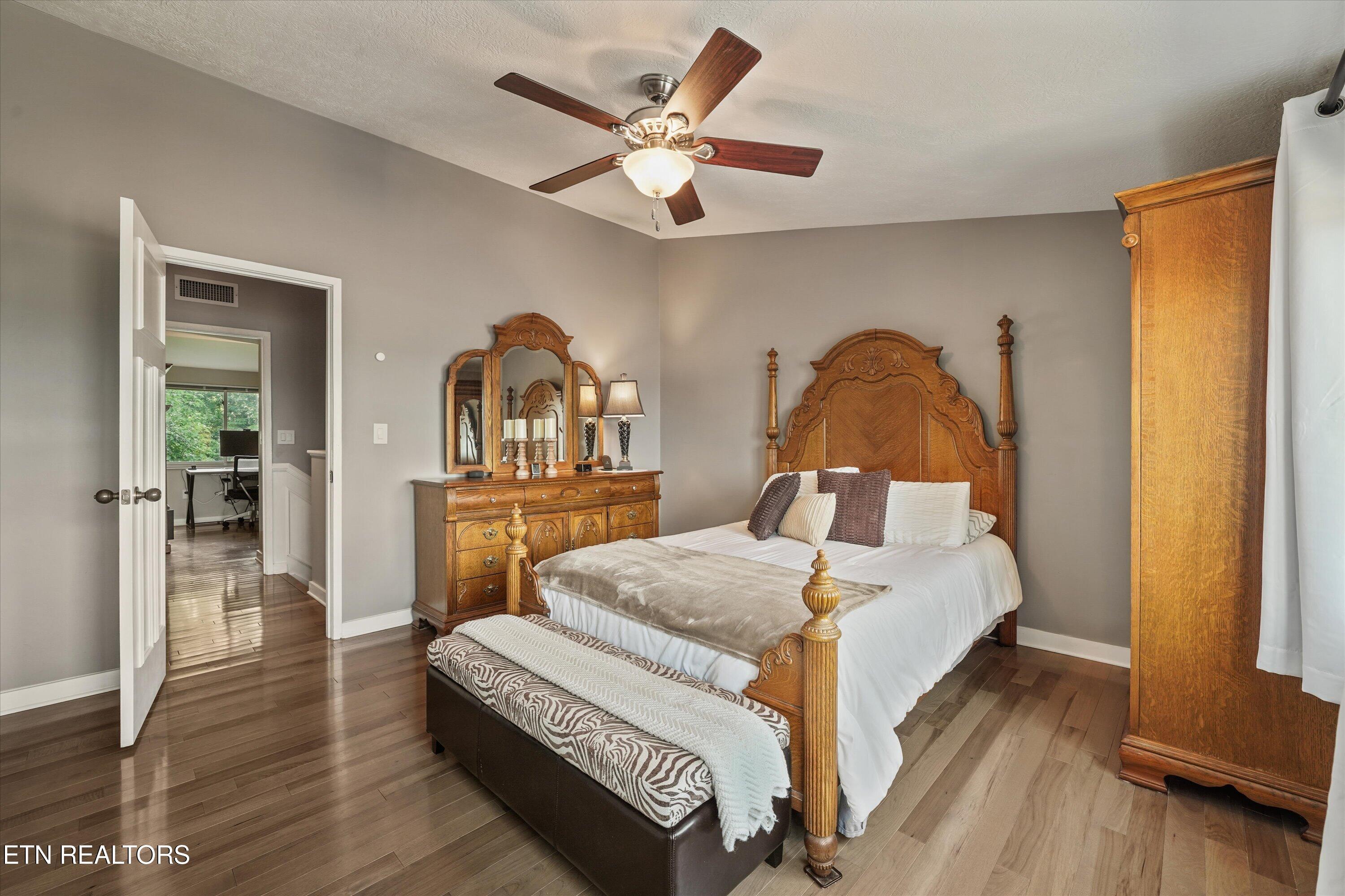 1858 Cherokee Bluff Drive Knoxville TN 37920