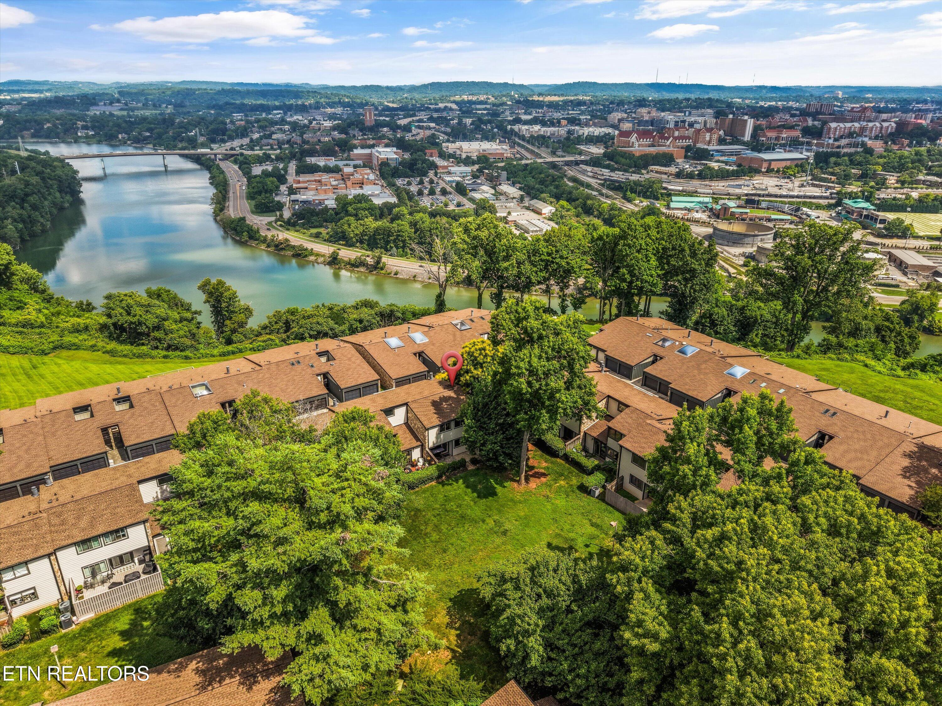 1858 Cherokee Bluff Drive Knoxville TN 37920