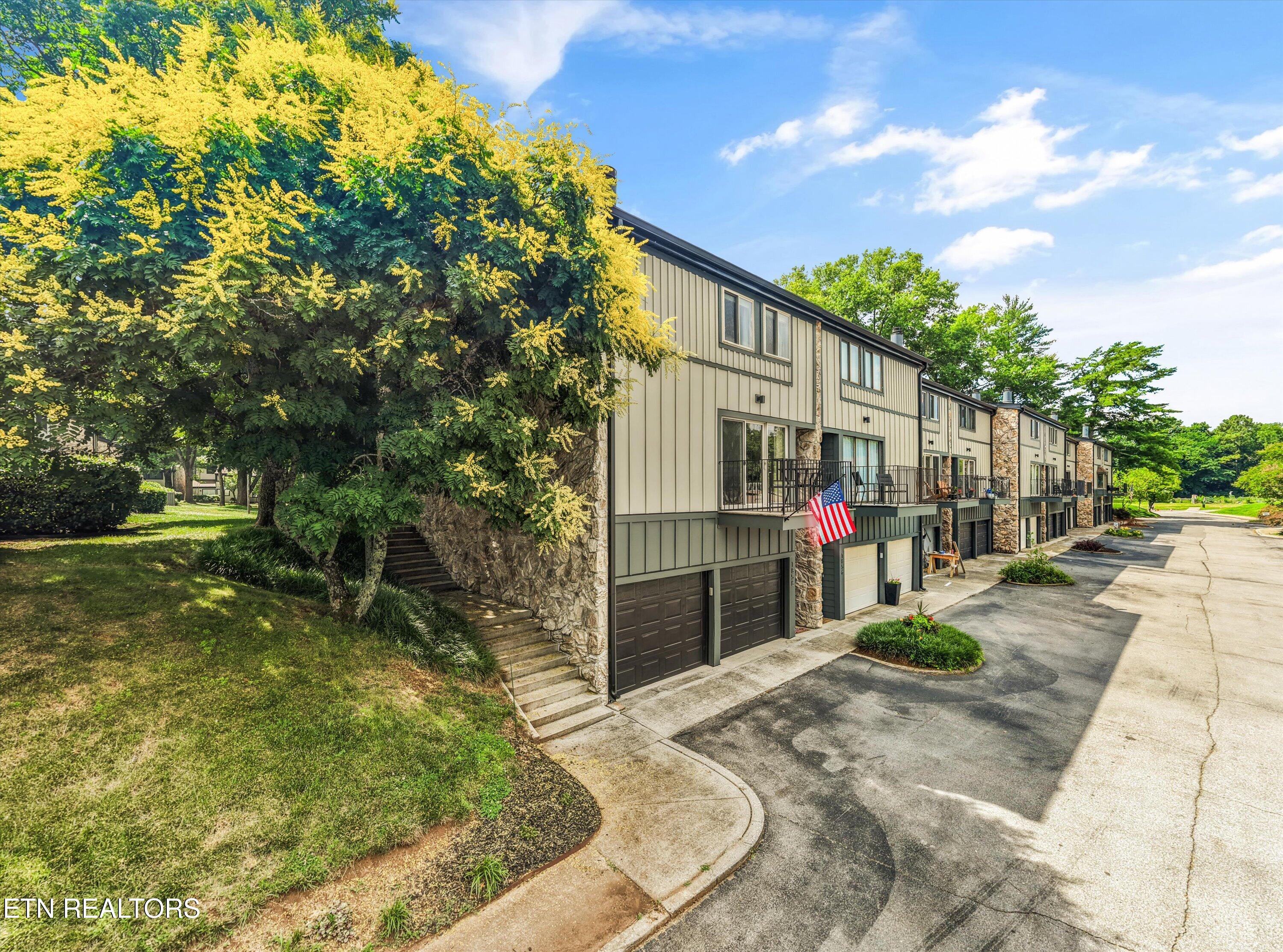 1858 Cherokee Bluff Drive Knoxville TN 37920