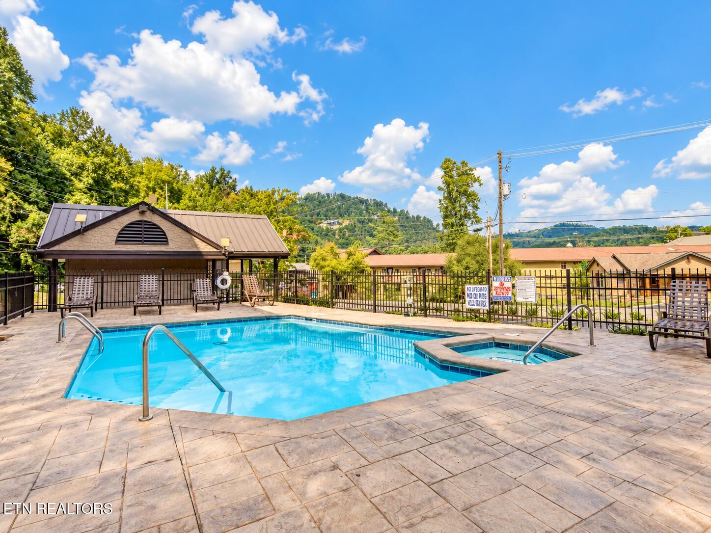 306 Baskins Creek Road Gatlinburg TN 37738