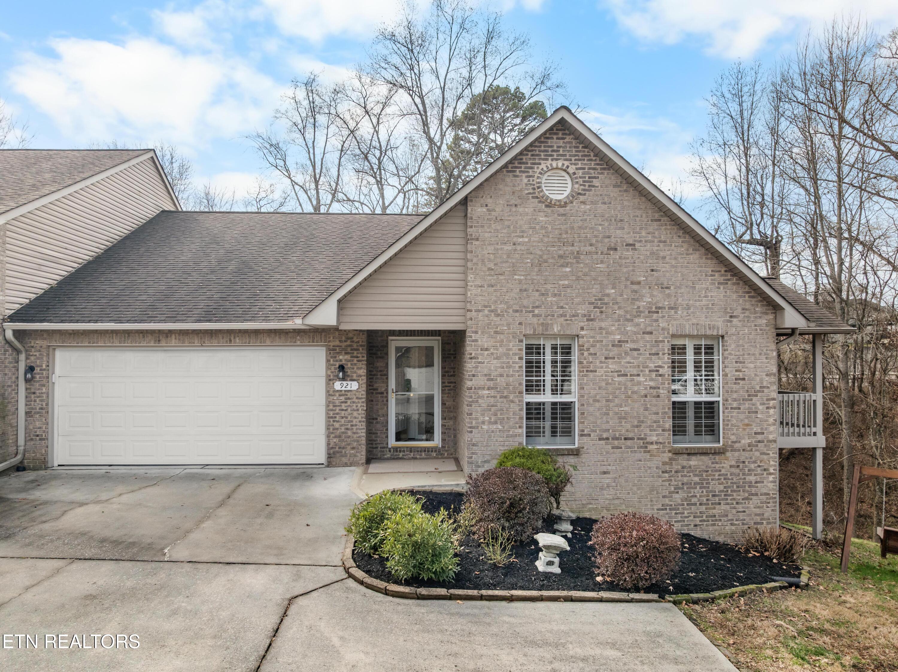 921 Mercer Drive Maryville TN 37801