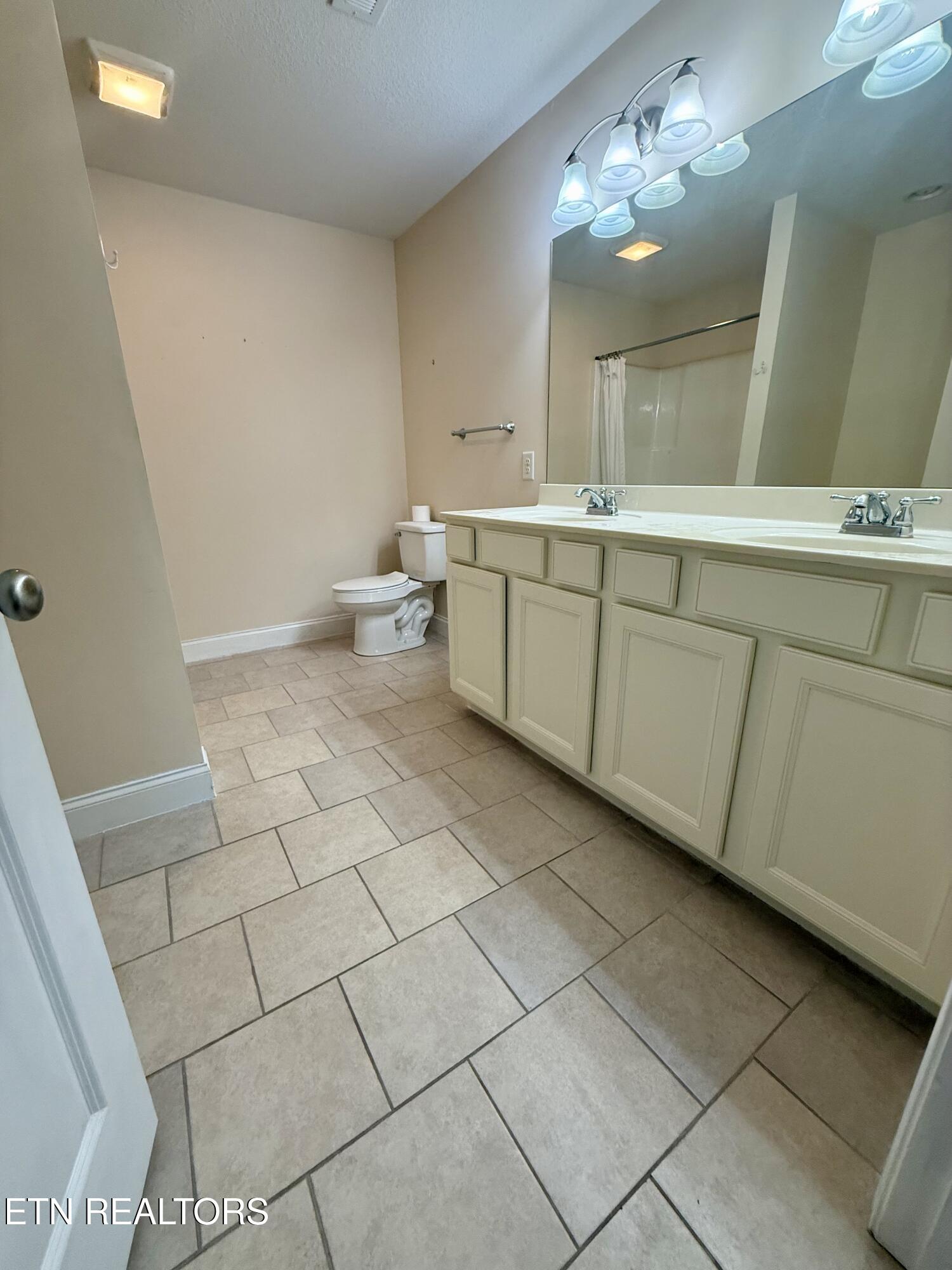 7422 Tylers Garden Way Knoxville TN 37918