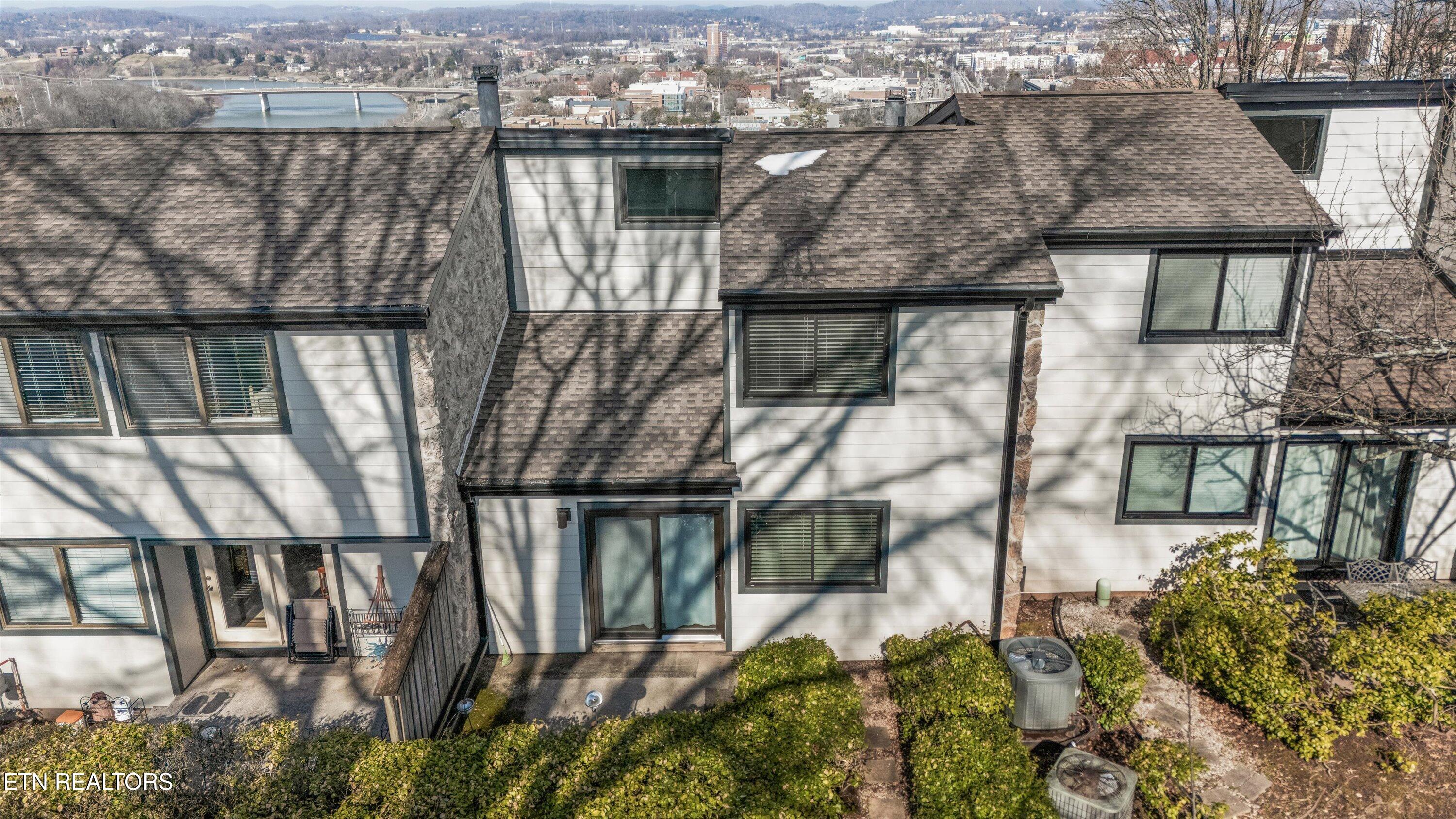 1930 Cherokee Bluff Drive Knoxville TN 37920