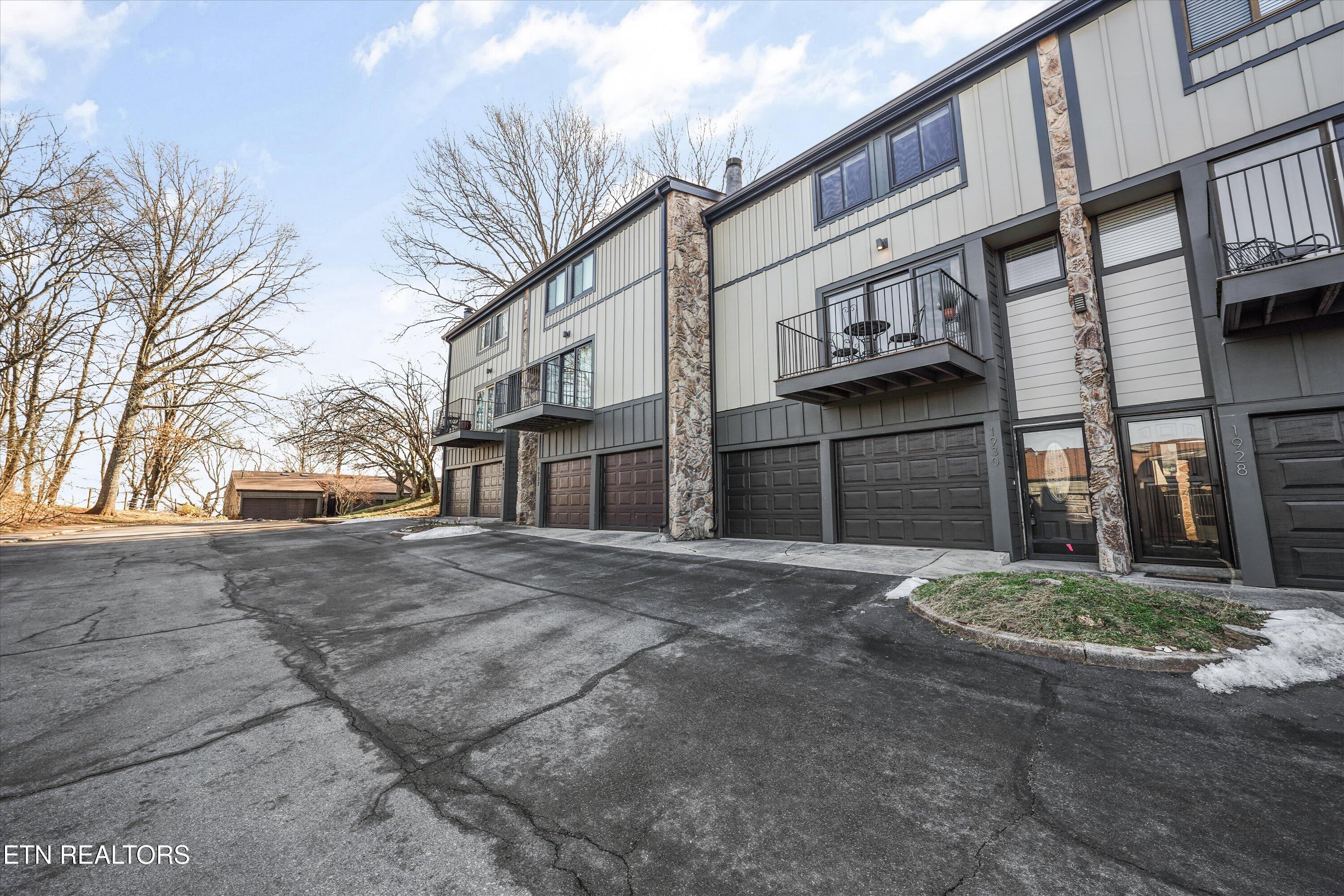 1930 Cherokee Bluff Drive Knoxville TN 37920