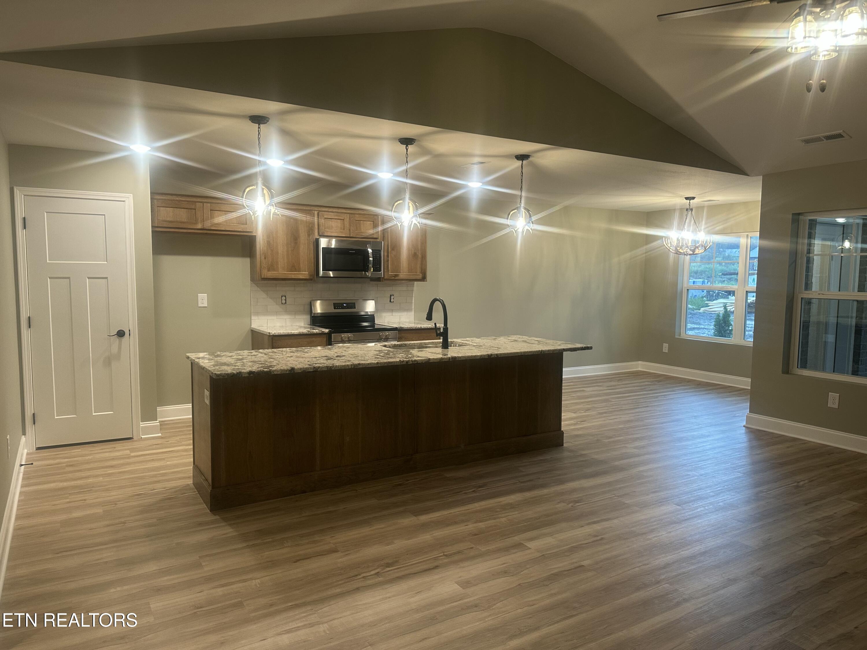 643 Snowflower Circle Pigeon Forge TN 37863