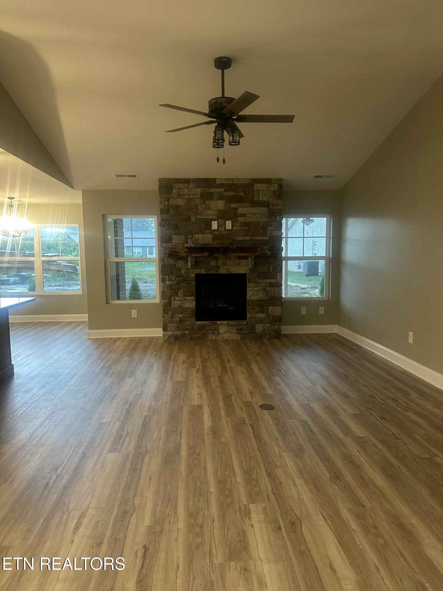 643 Snowflower Circle Pigeon Forge TN 37863