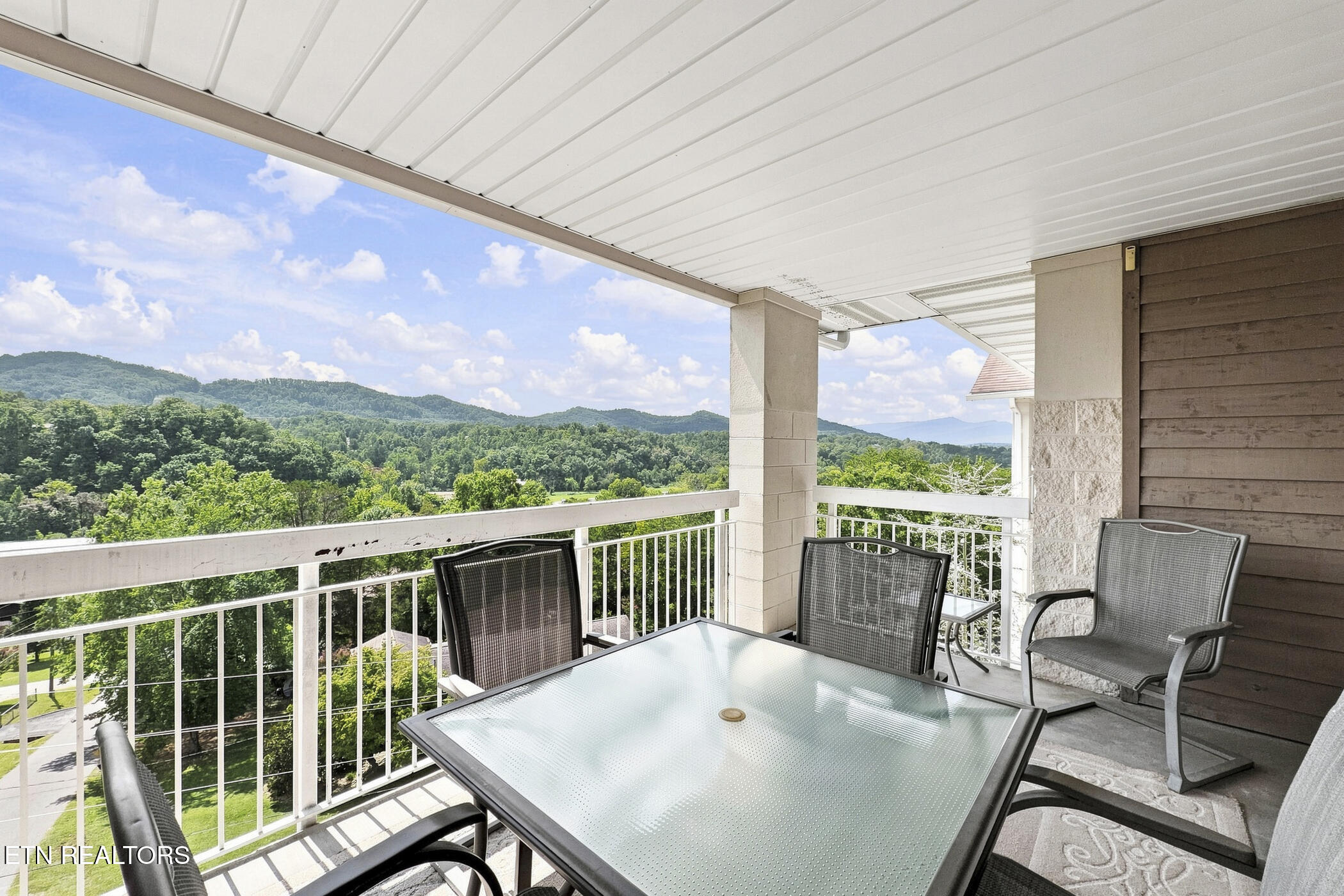 205 Ogle Drive Pigeon Forge TN 37863