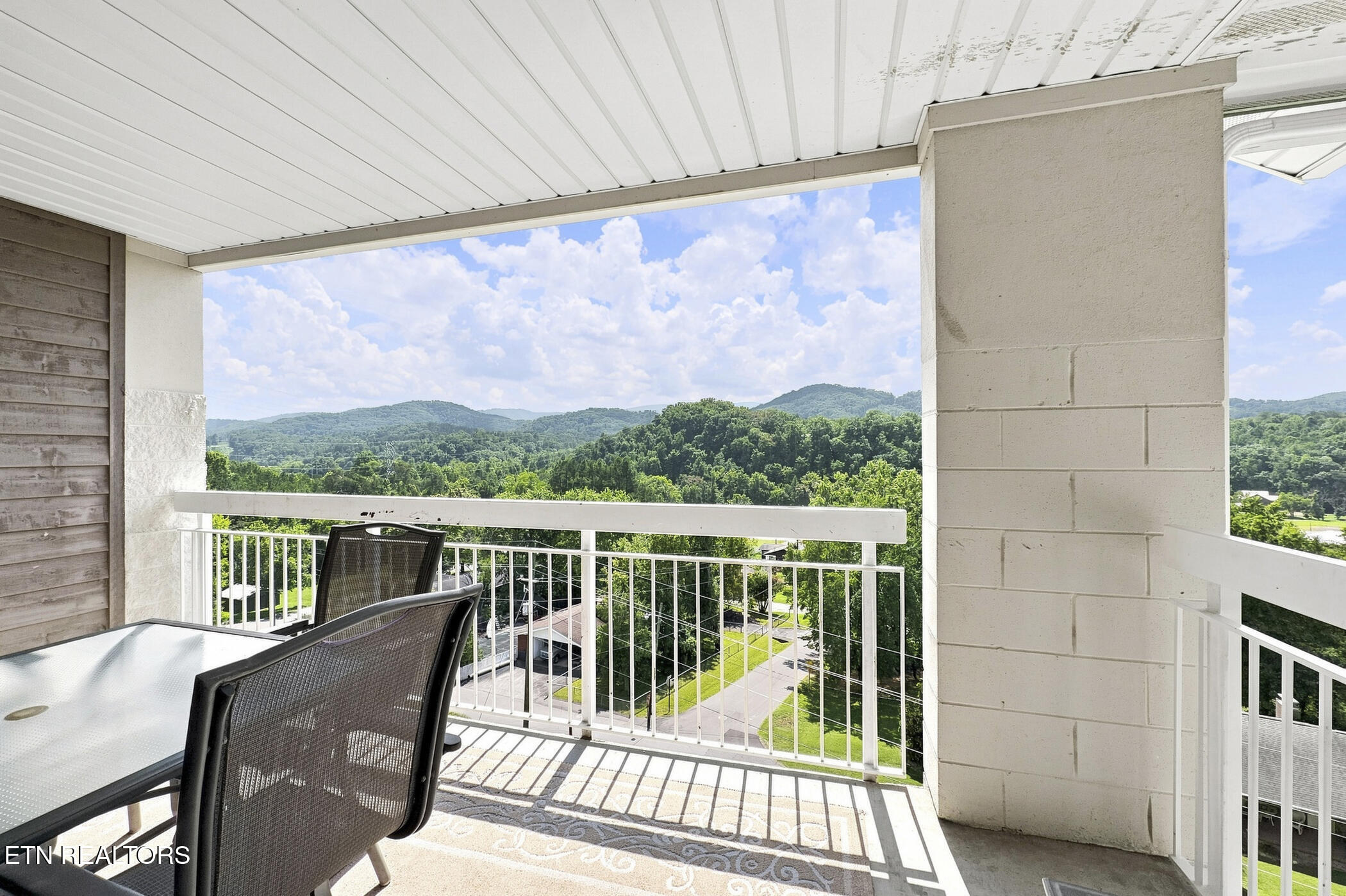 205 Ogle Drive Pigeon Forge TN 37863