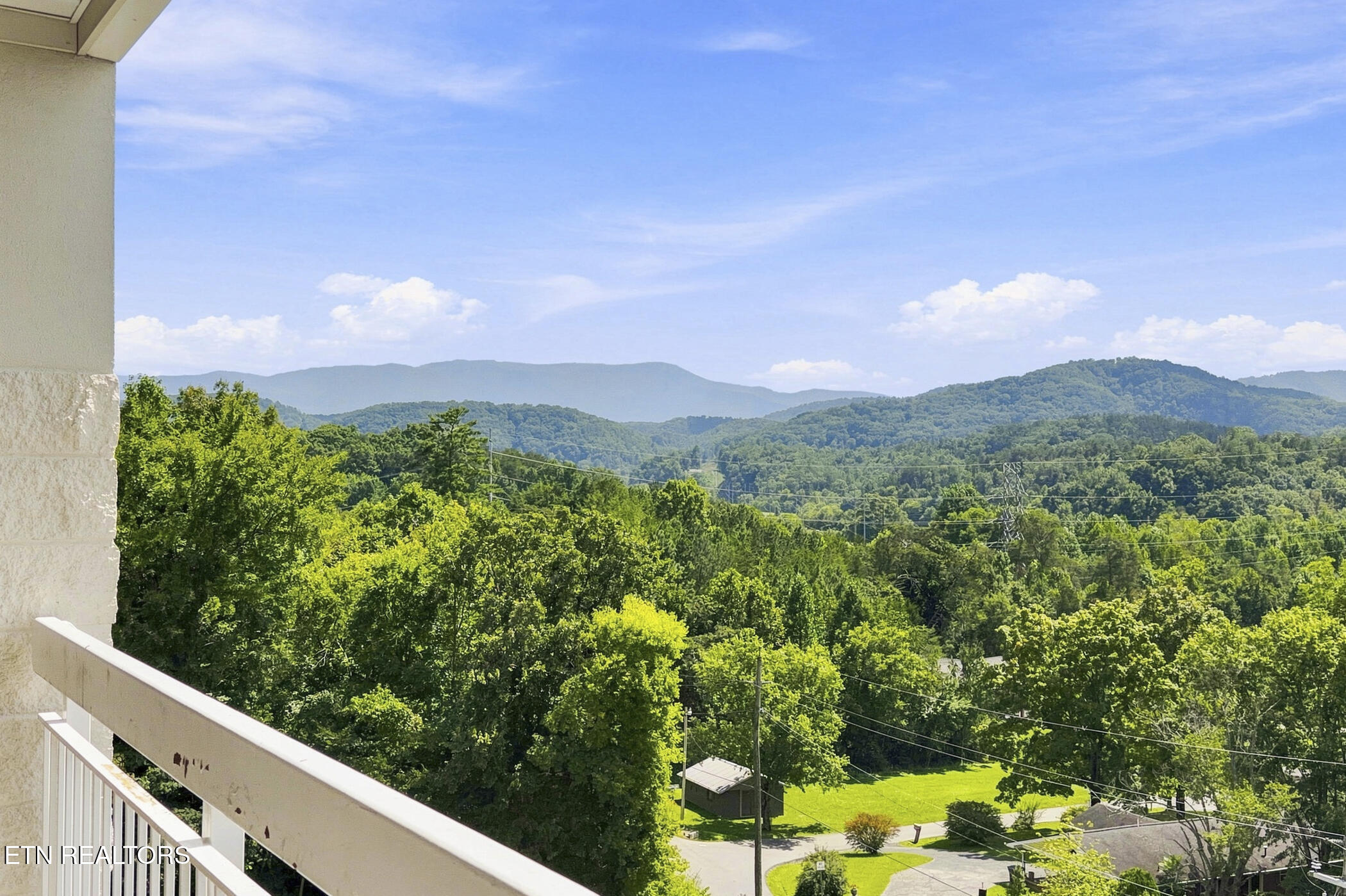 205 Ogle Drive Pigeon Forge TN 37863