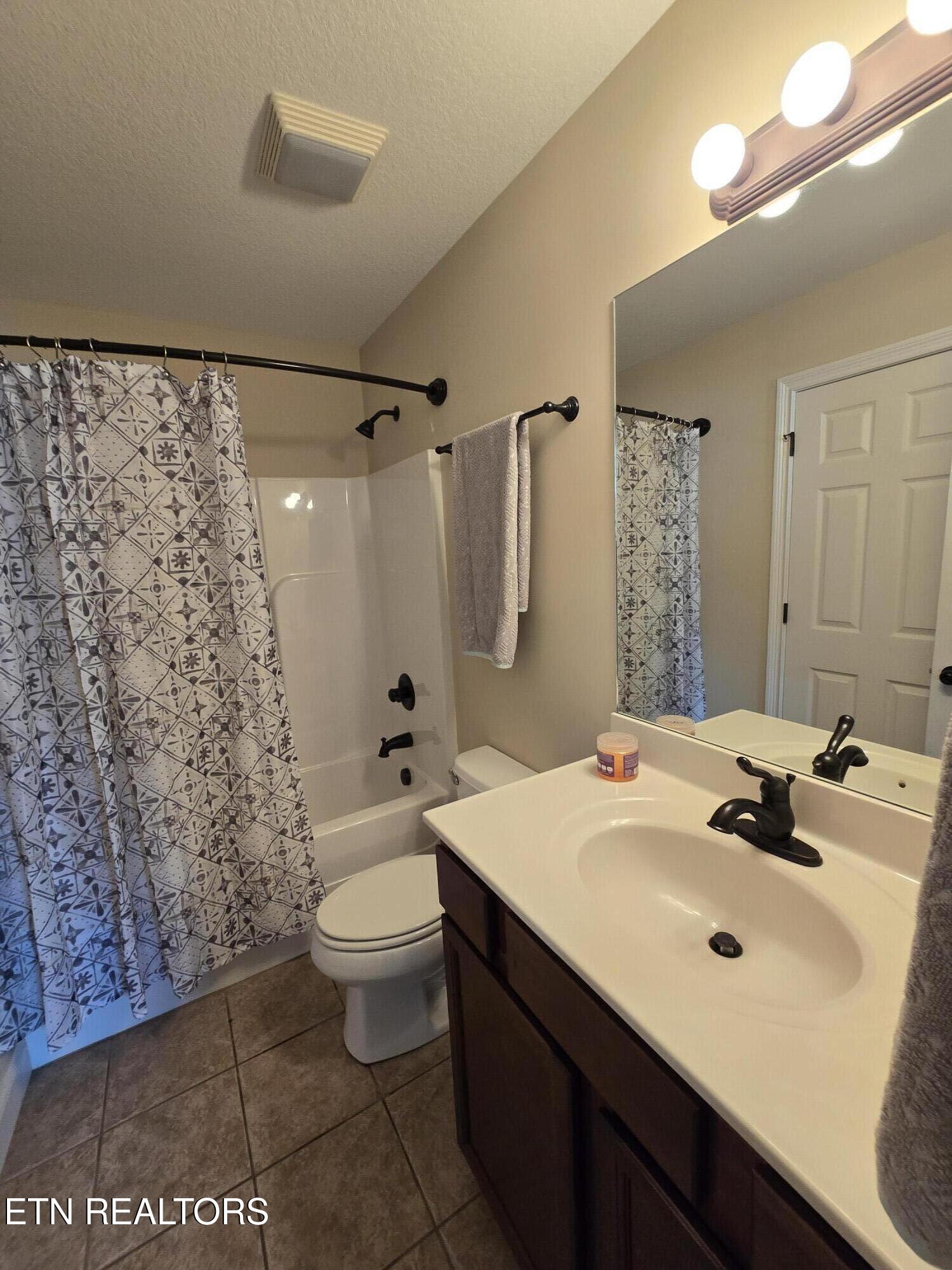 5914 Pebble Run Way Knoxville TN 37918