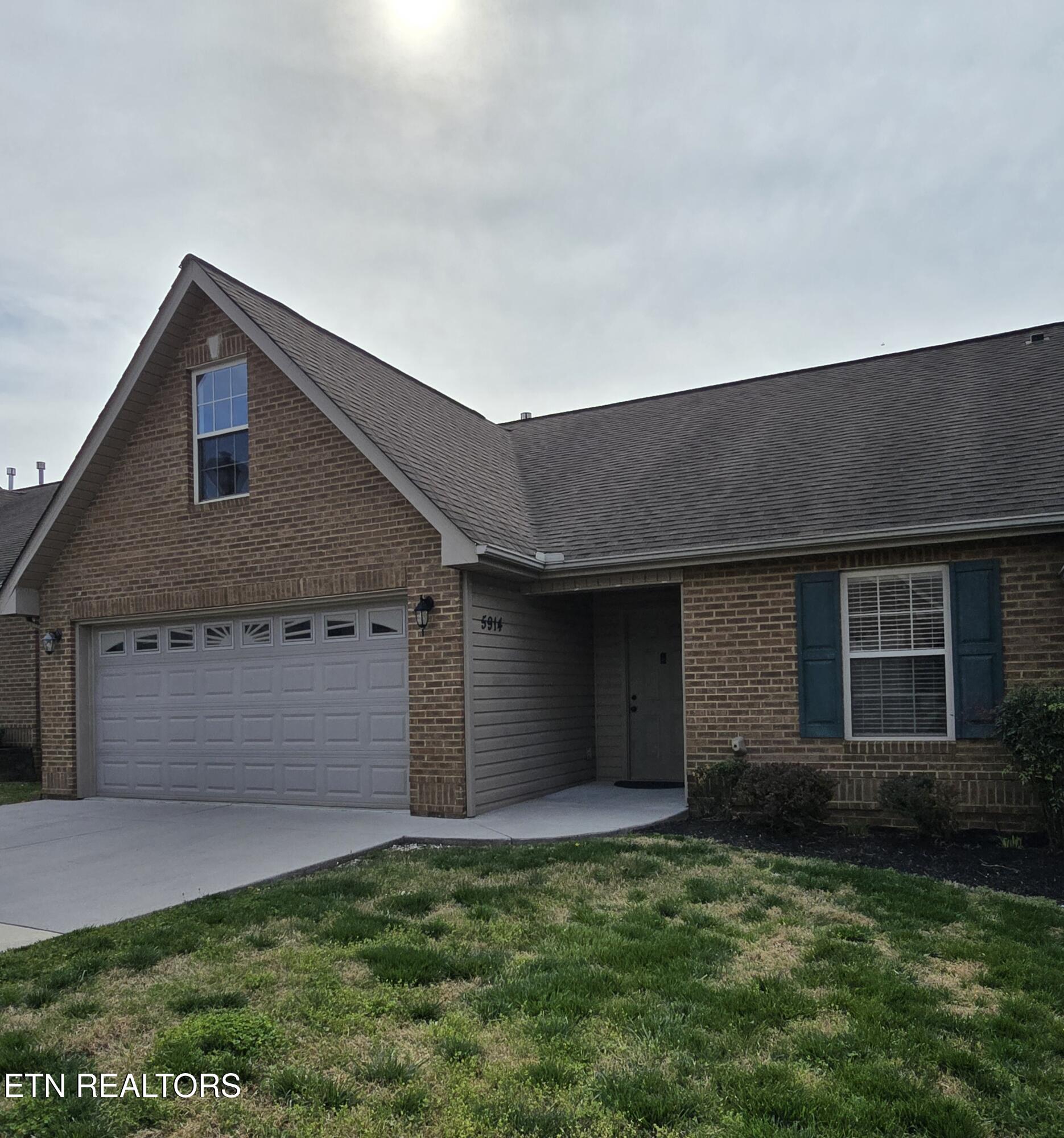 5914 Pebble Run Way Knoxville TN 37918