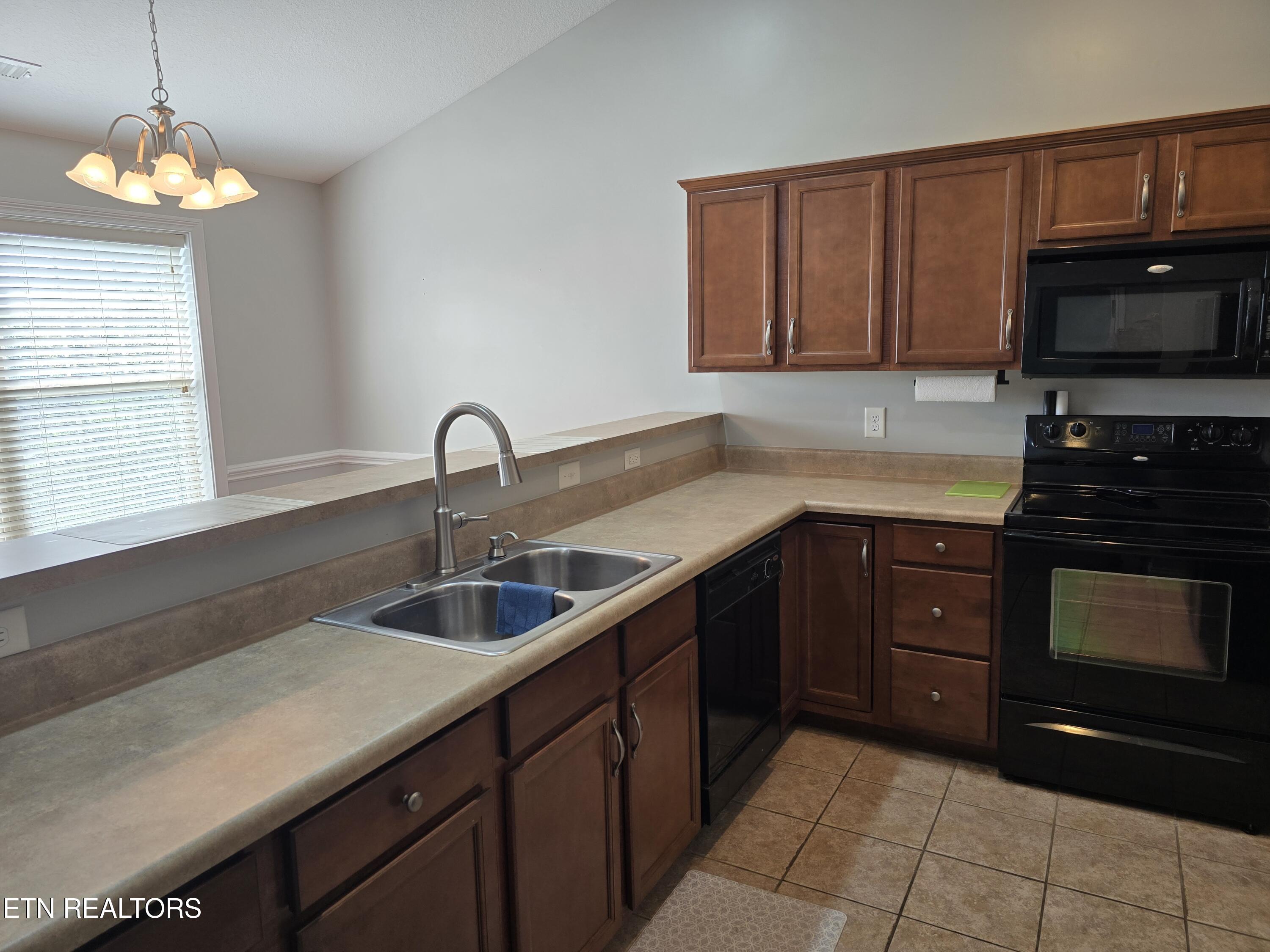5914 Pebble Run Way Knoxville TN 37918