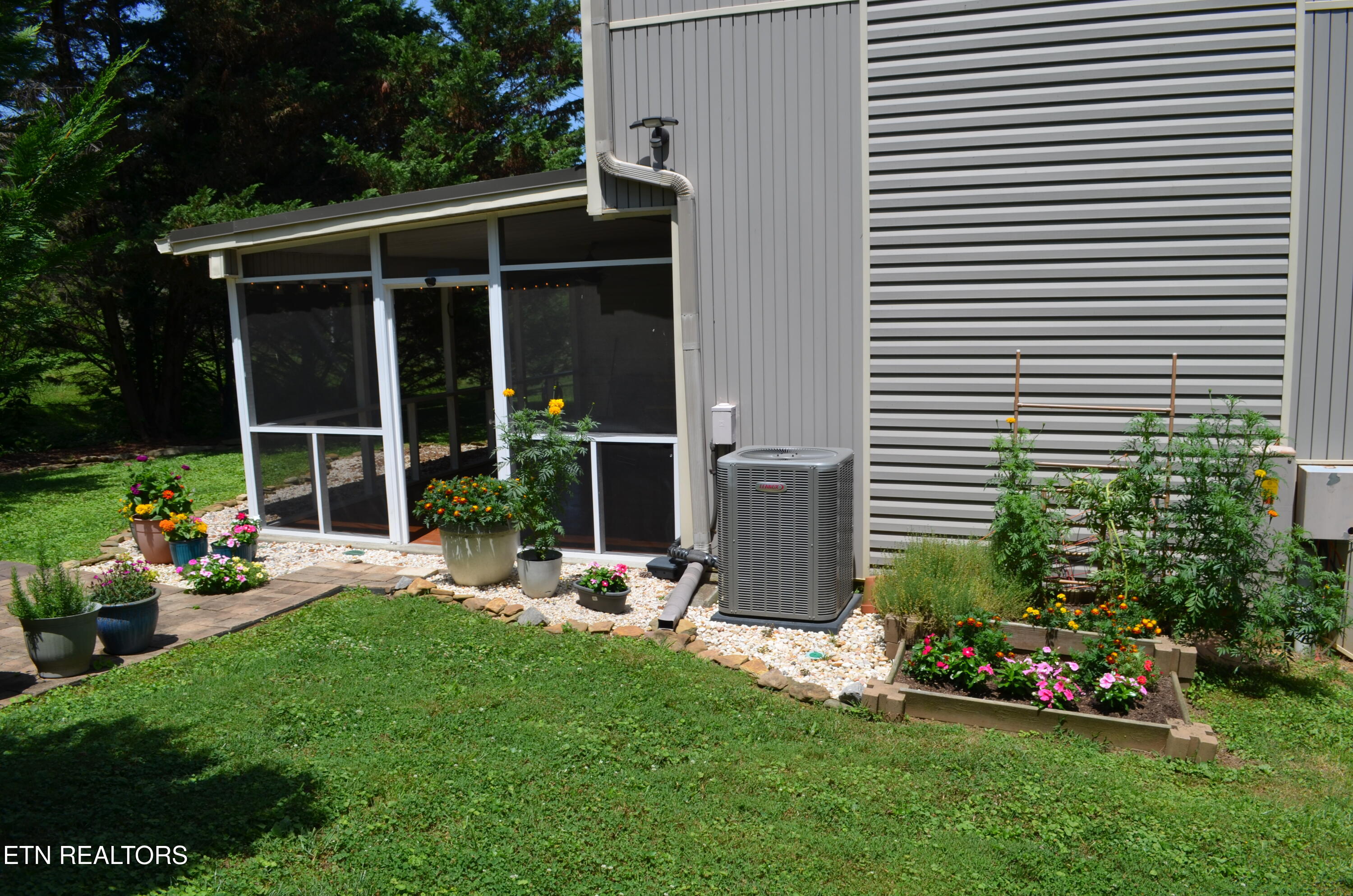 68 Valley Forge Drive Oak Ridge TN 37830