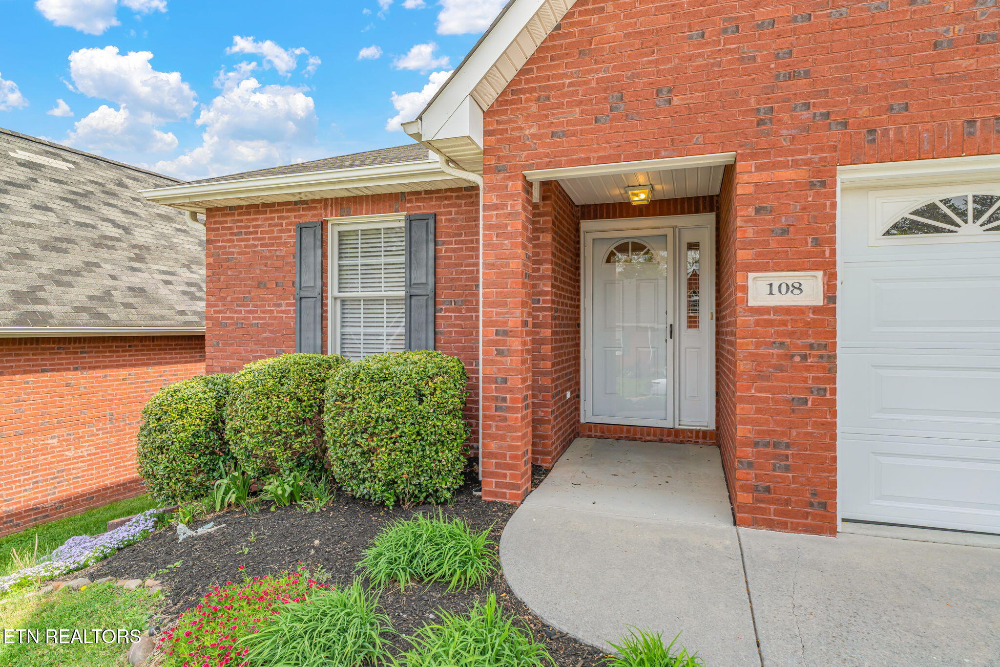 108 Honey Ridge Way Knoxville TN 37924