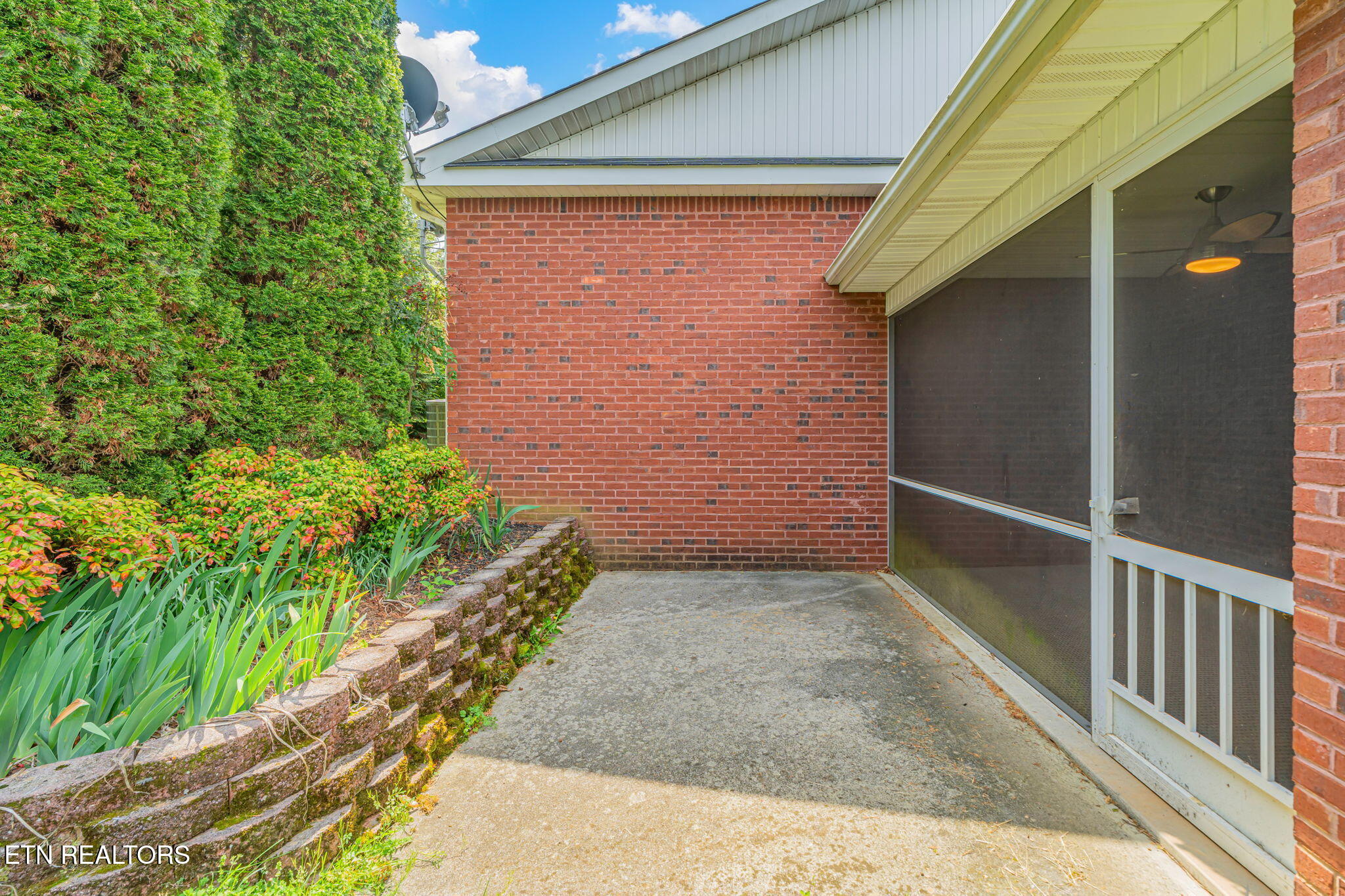 108 Honey Ridge Way Knoxville TN 37924