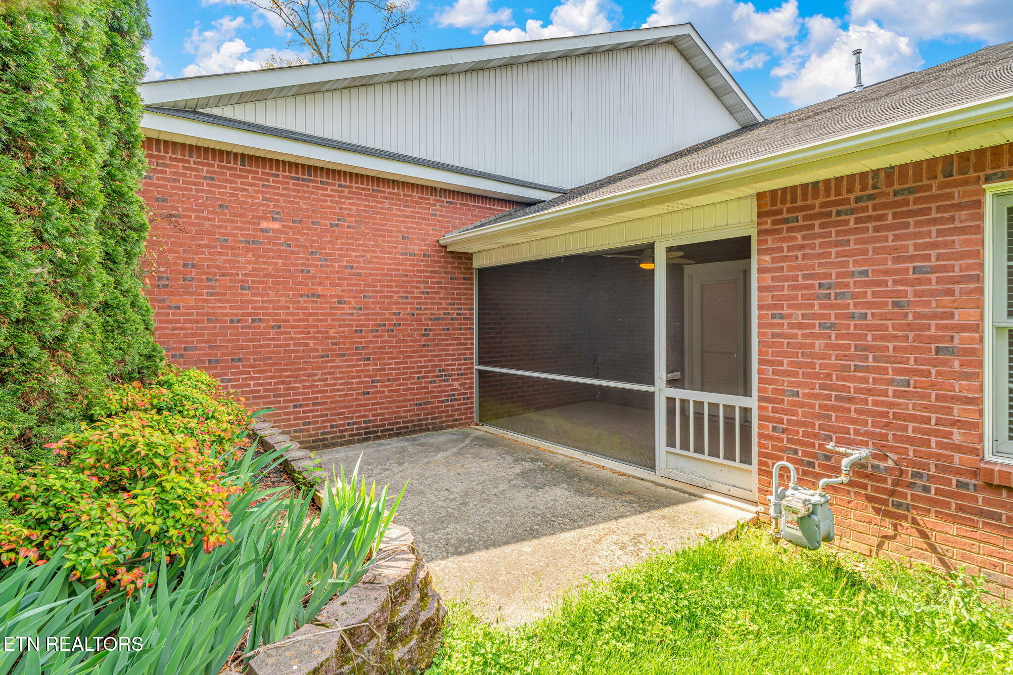 108 Honey Ridge Way Knoxville TN 37924