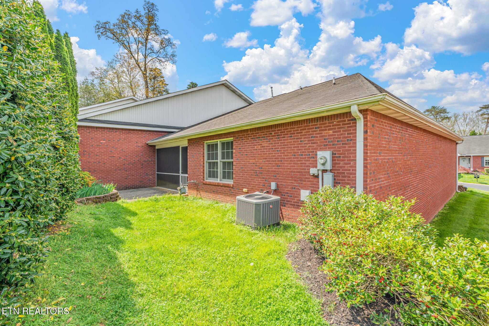 108 Honey Ridge Way Knoxville TN 37924