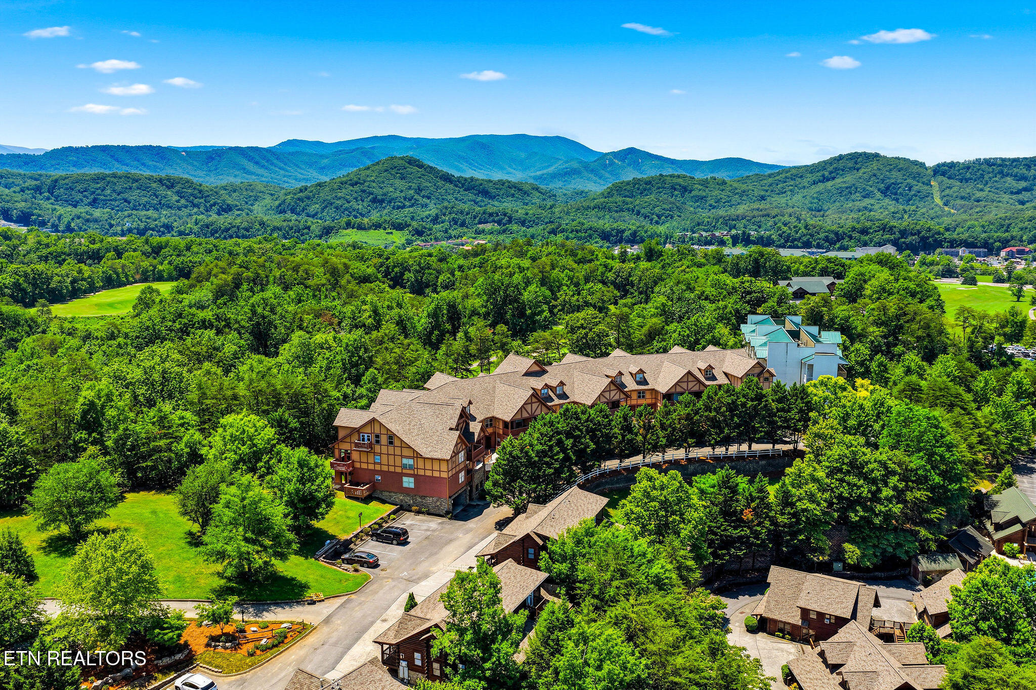 830 Golf View Boulevard Pigeon Forge TN 37863