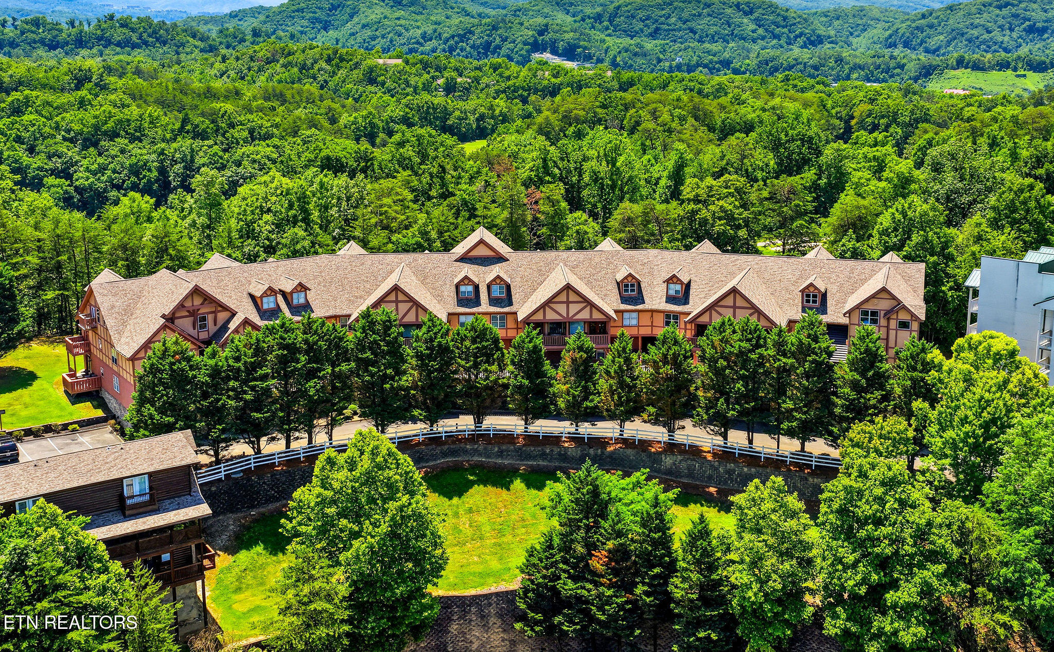 830 Golf View Boulevard Pigeon Forge TN 37863