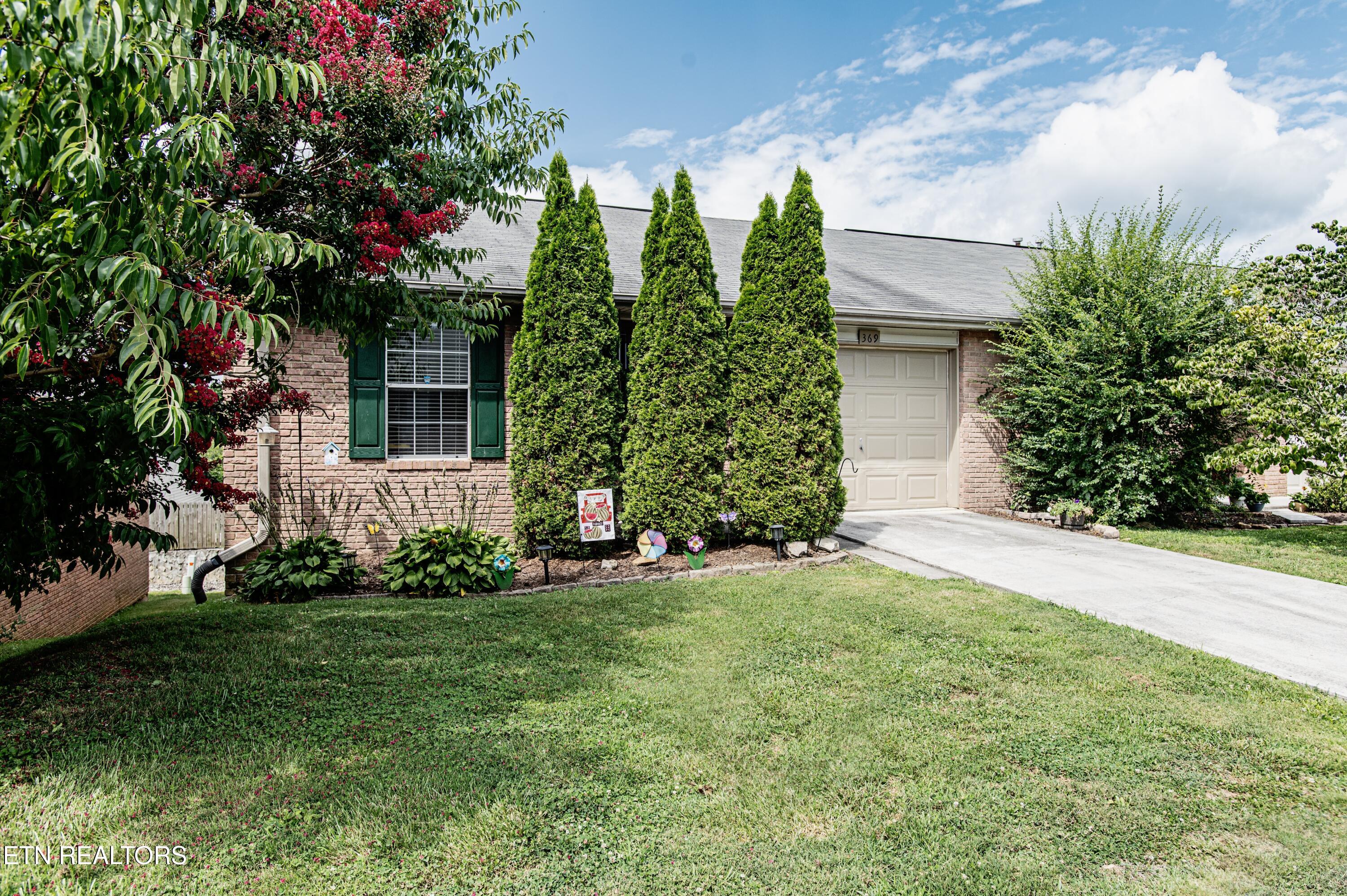 369 Hawthorne Oaks Way Powell TN 37849
