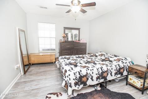 369 Hawthorne Oaks Way Powell TN 37849