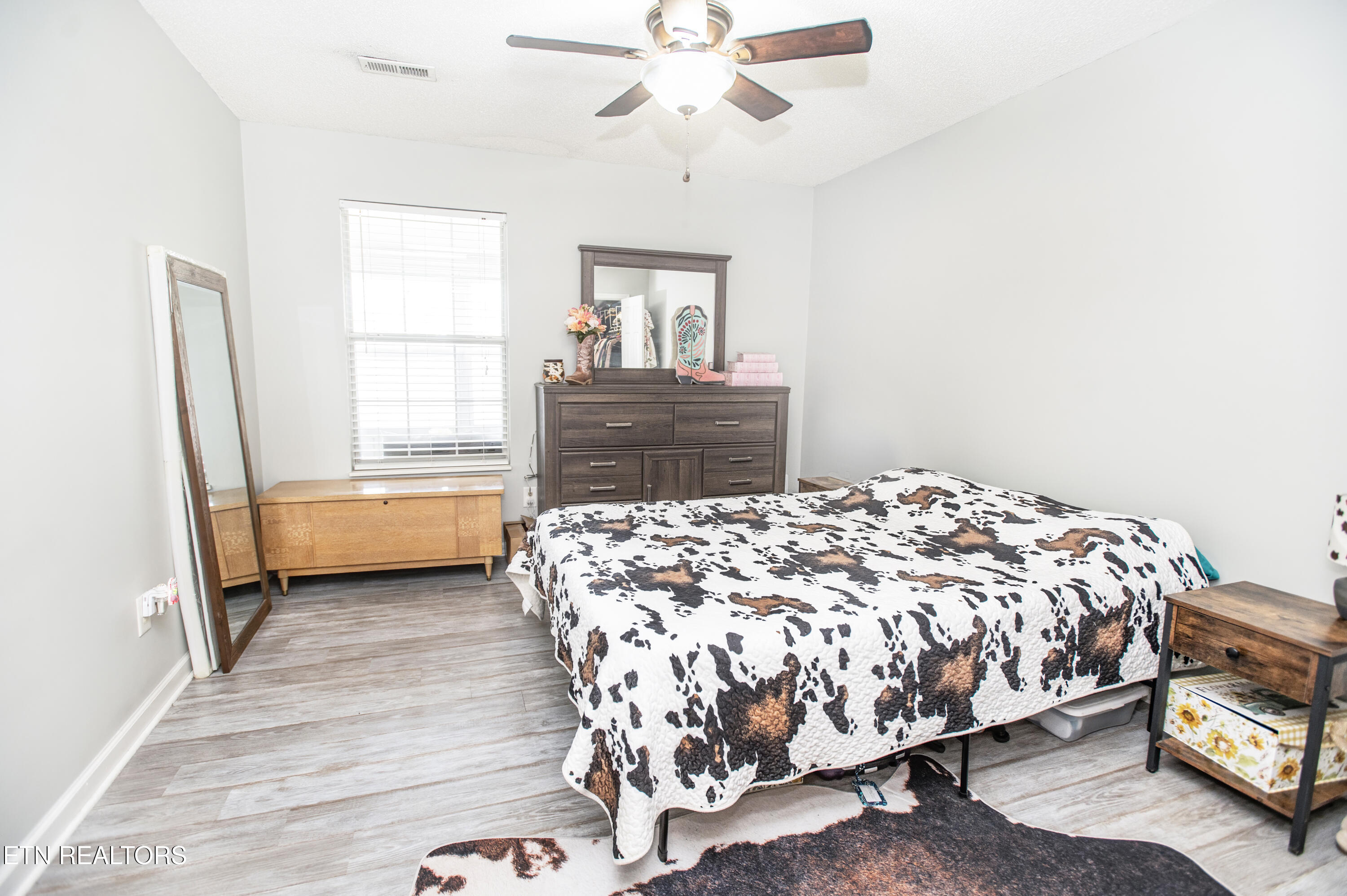 369 Hawthorne Oaks Way Powell TN 37849