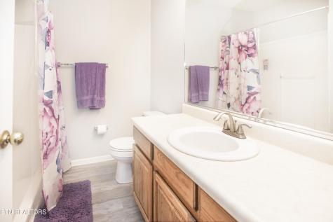 369 Hawthorne Oaks Way Powell TN 37849