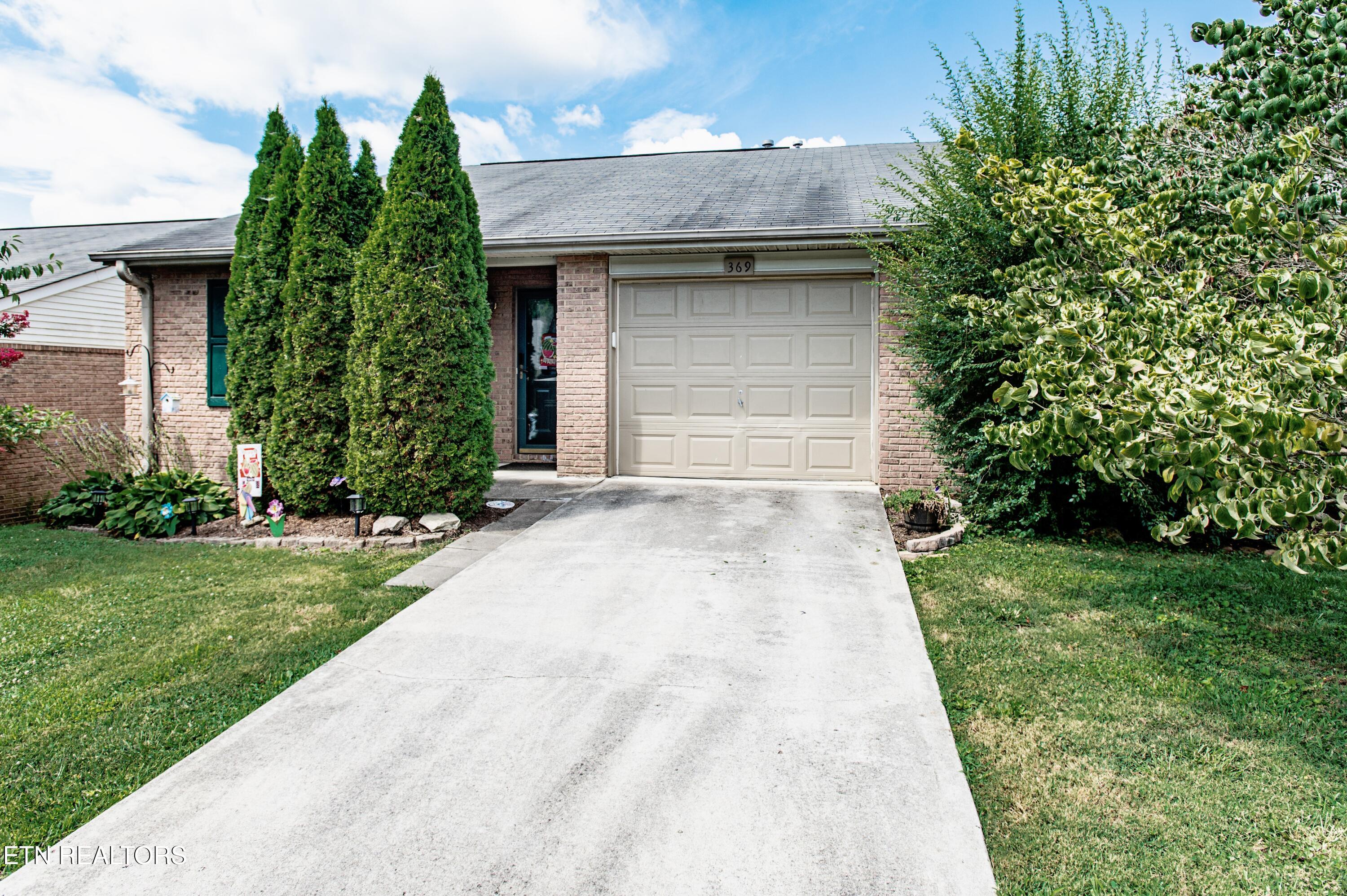 369 Hawthorne Oaks Way Powell TN 37849