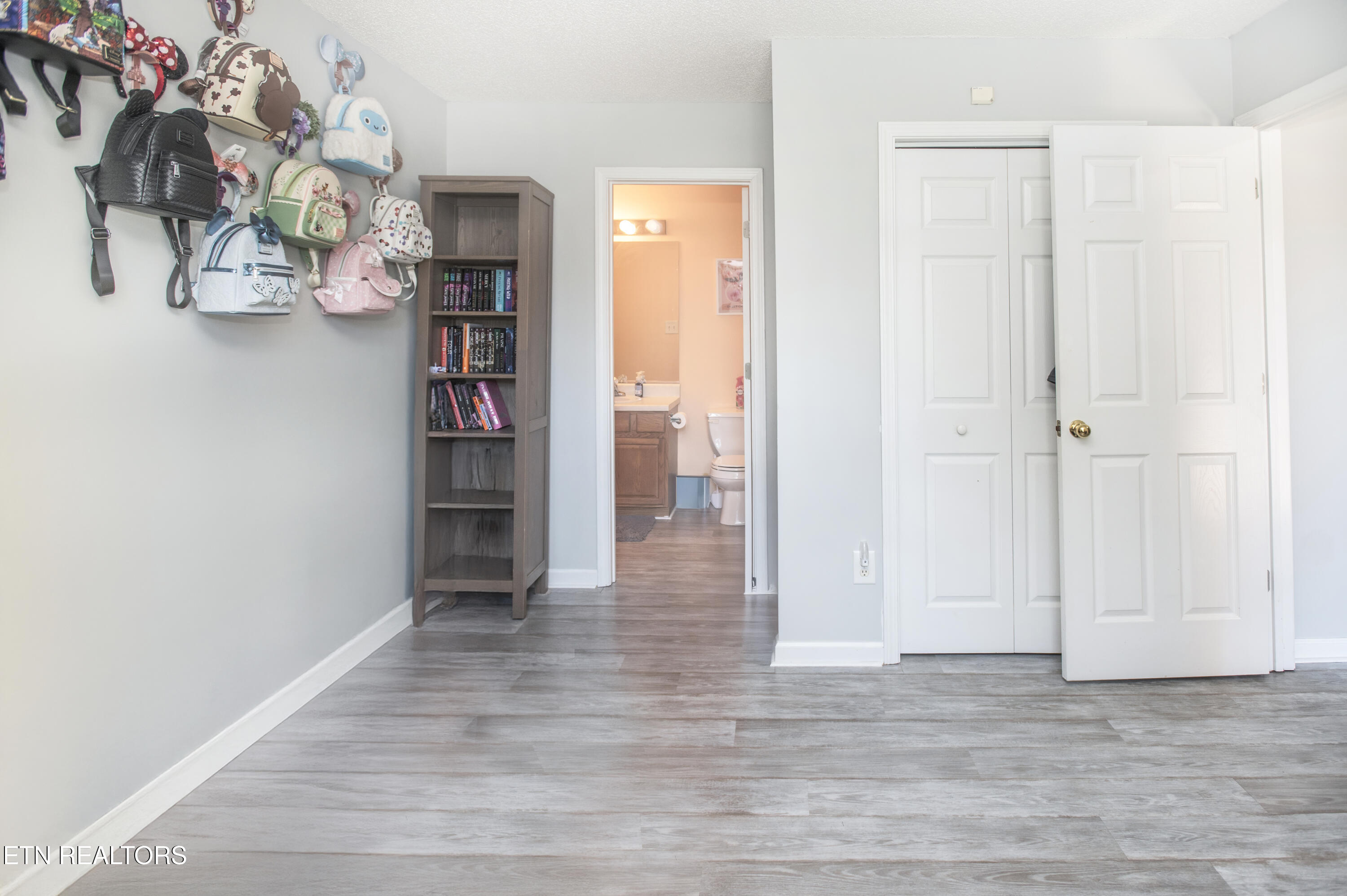369 Hawthorne Oaks Way Powell TN 37849