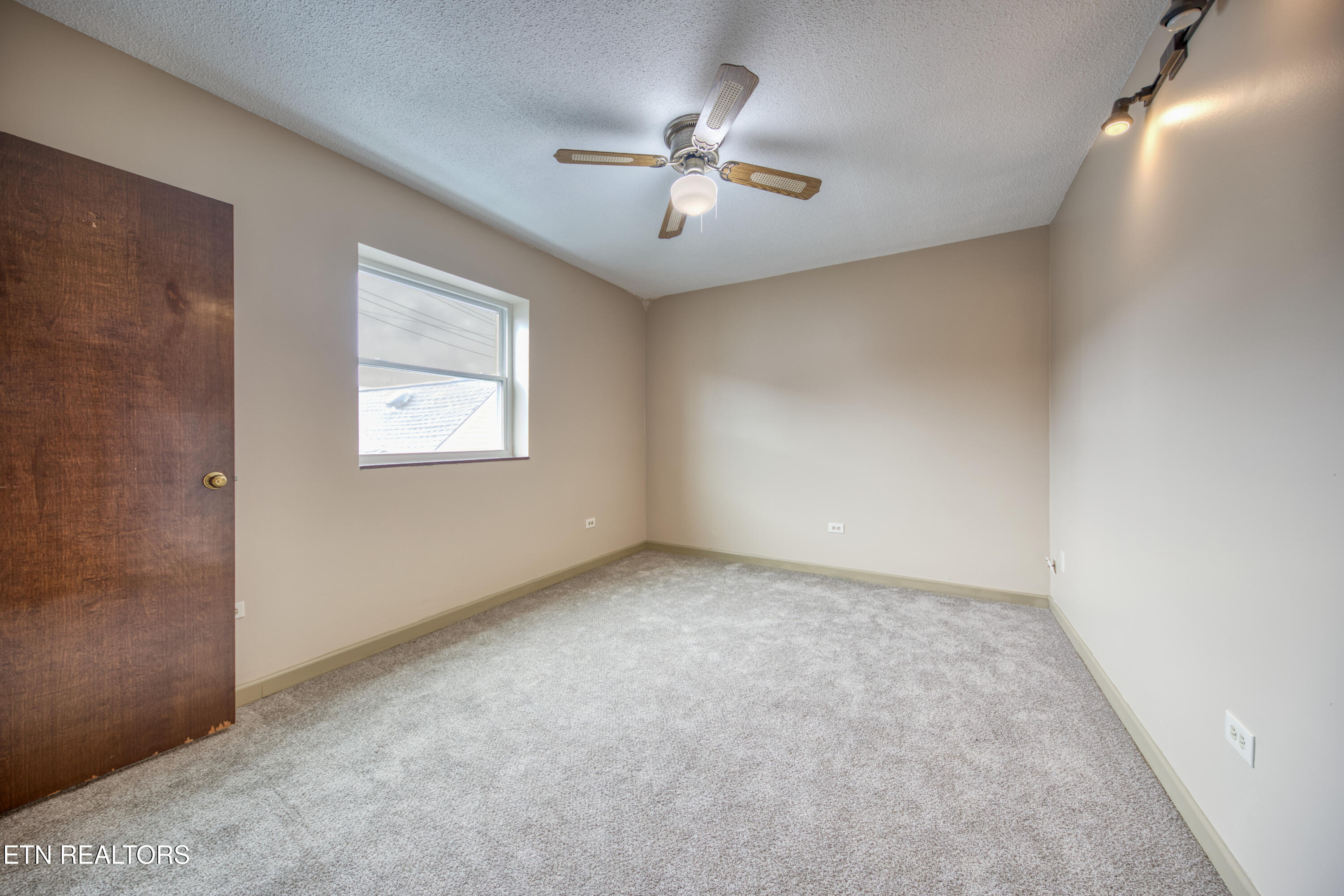 1211 Highland Avenue Knoxville TN 37916