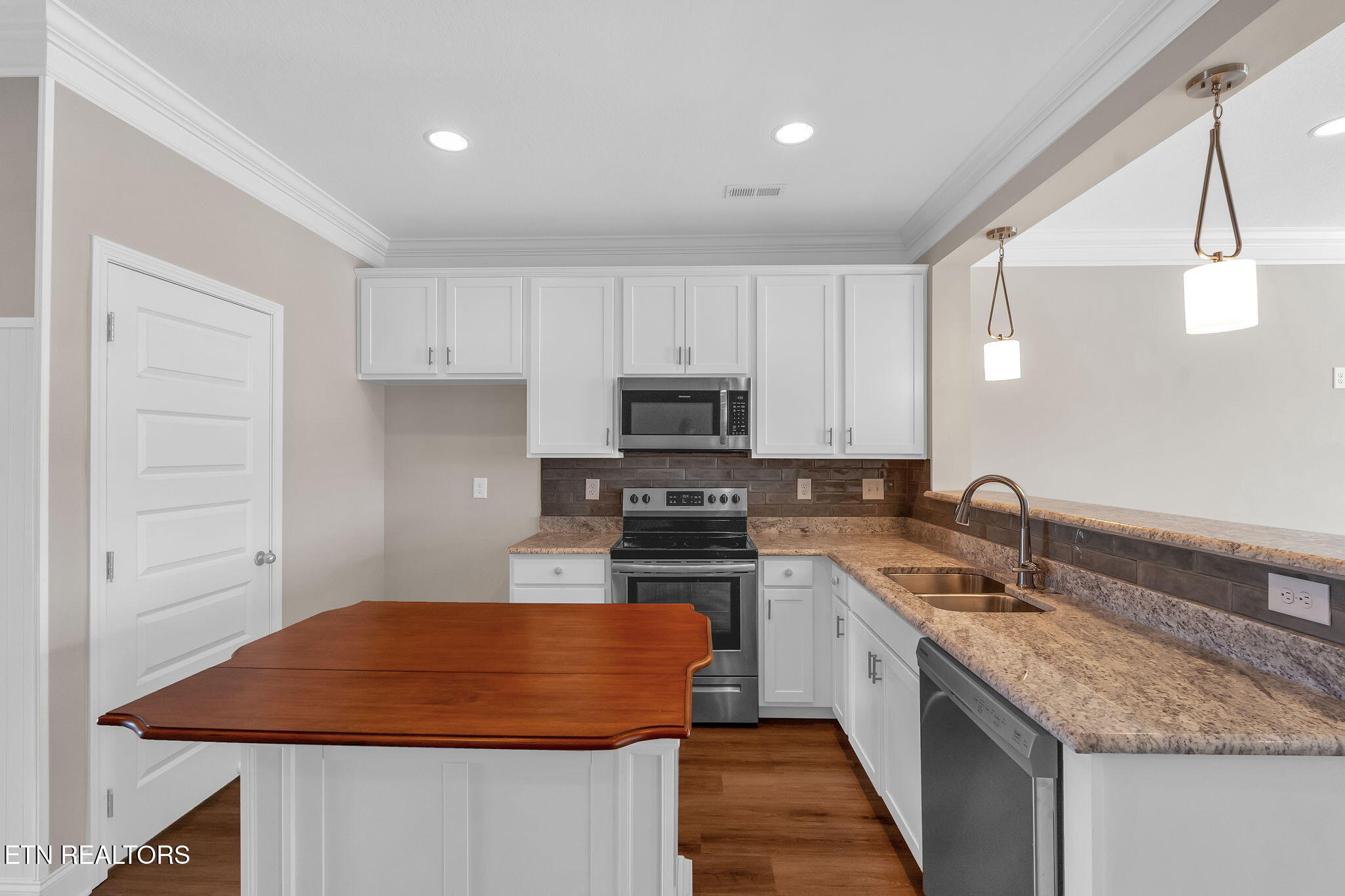 310 Broadberry Avenue Oak Ridge TN 37830