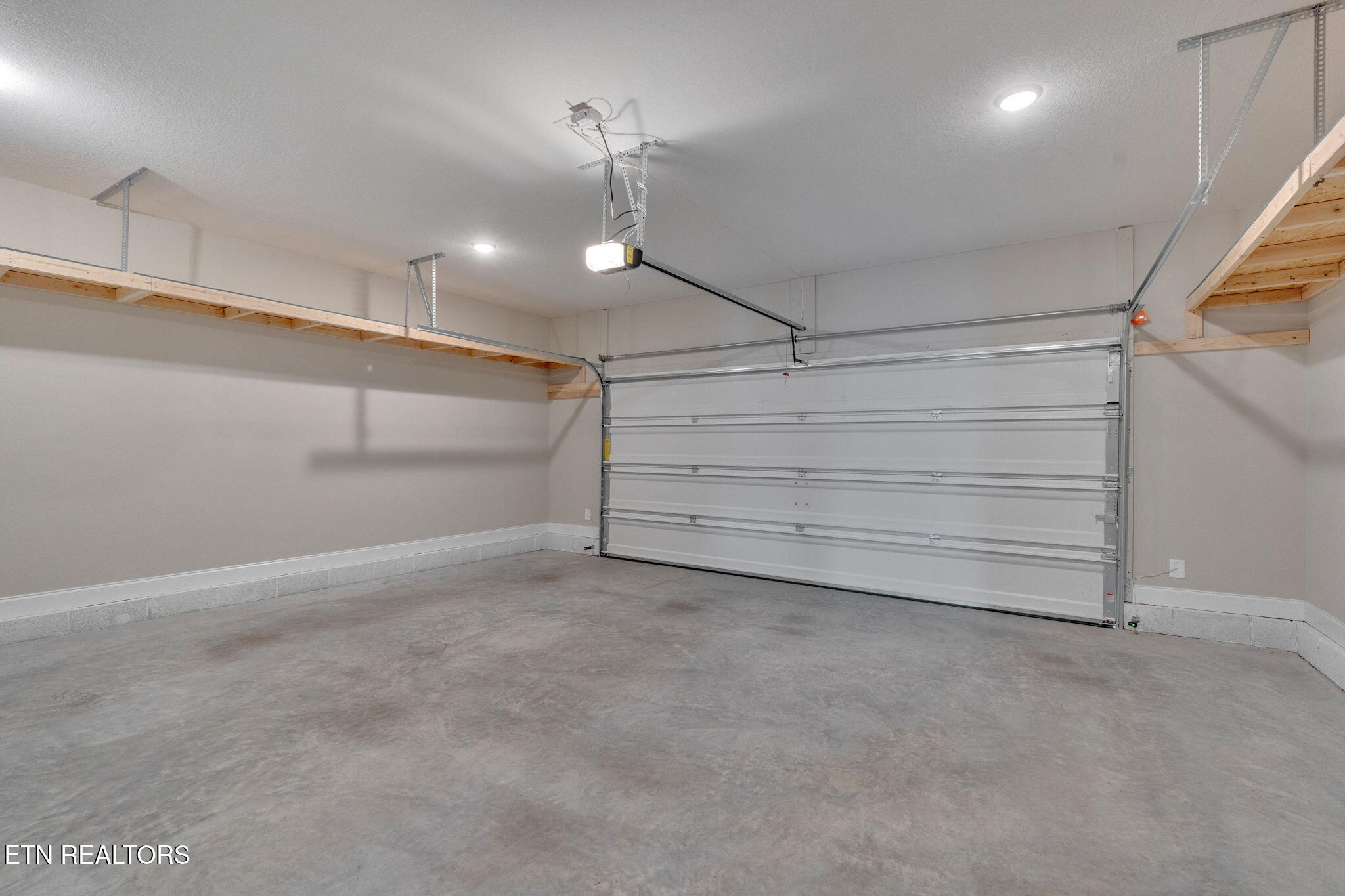 310 Broadberry Avenue Oak Ridge TN 37830