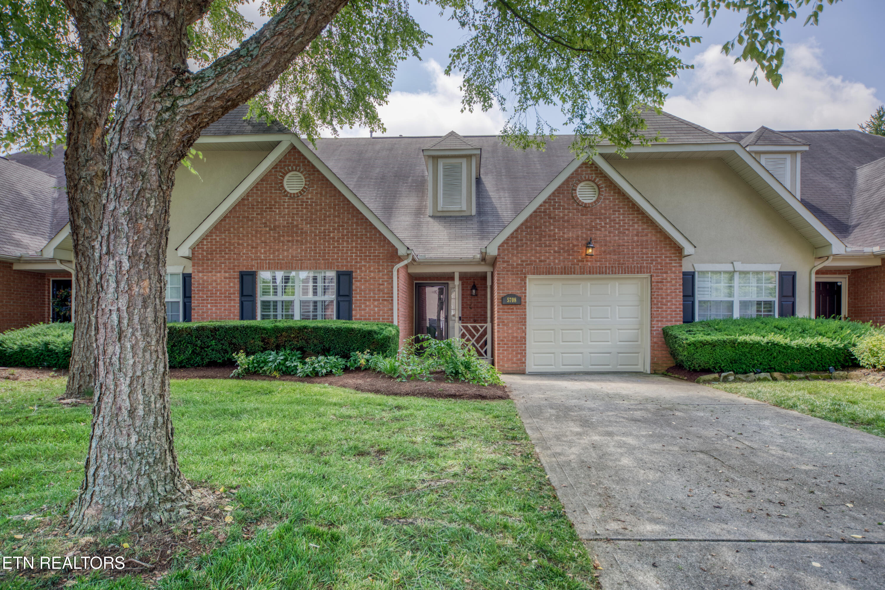 5708 Boones Creek Lane Knoxville TN 37912