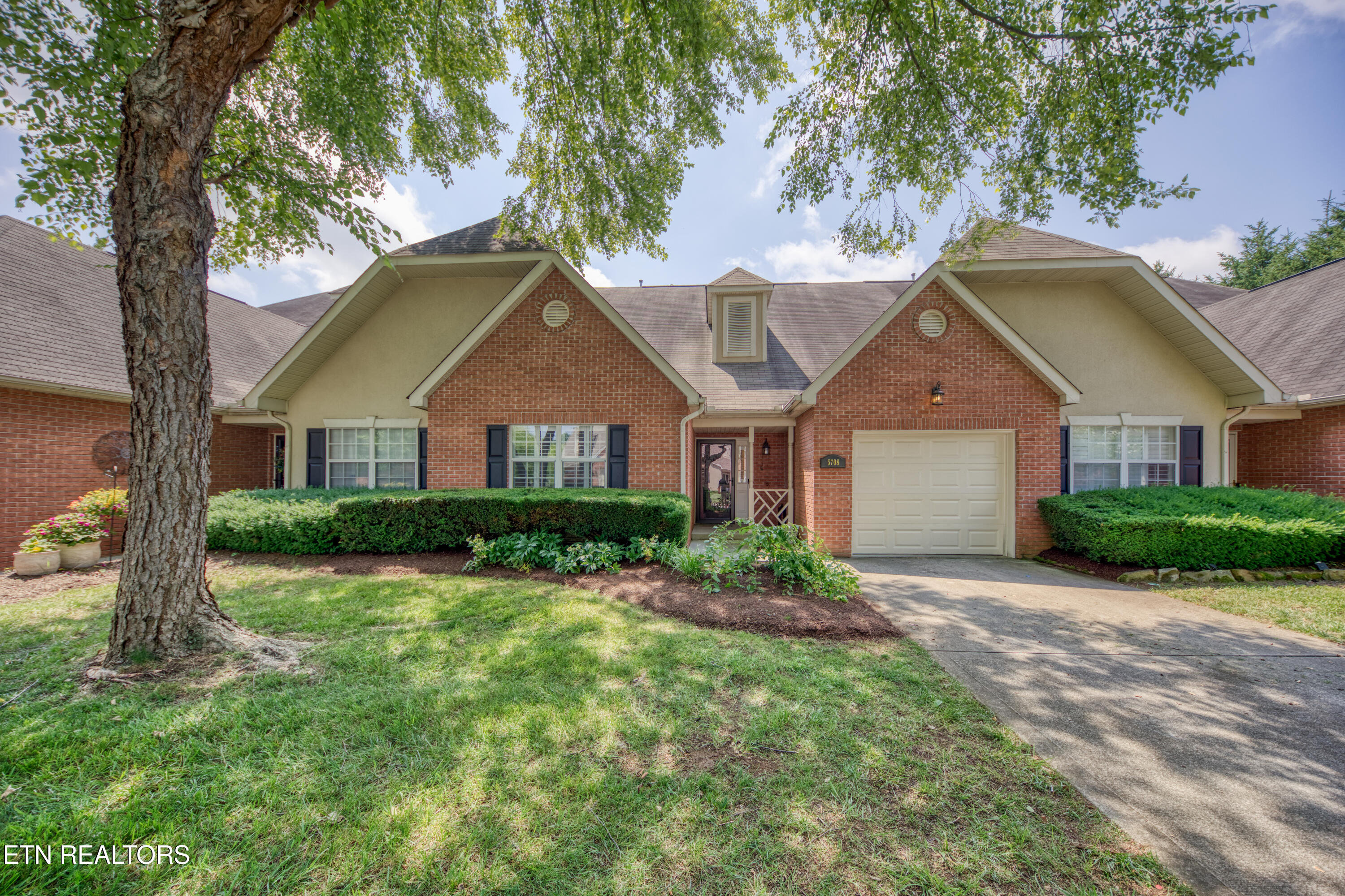 5708 Boones Creek Lane Knoxville TN 37912