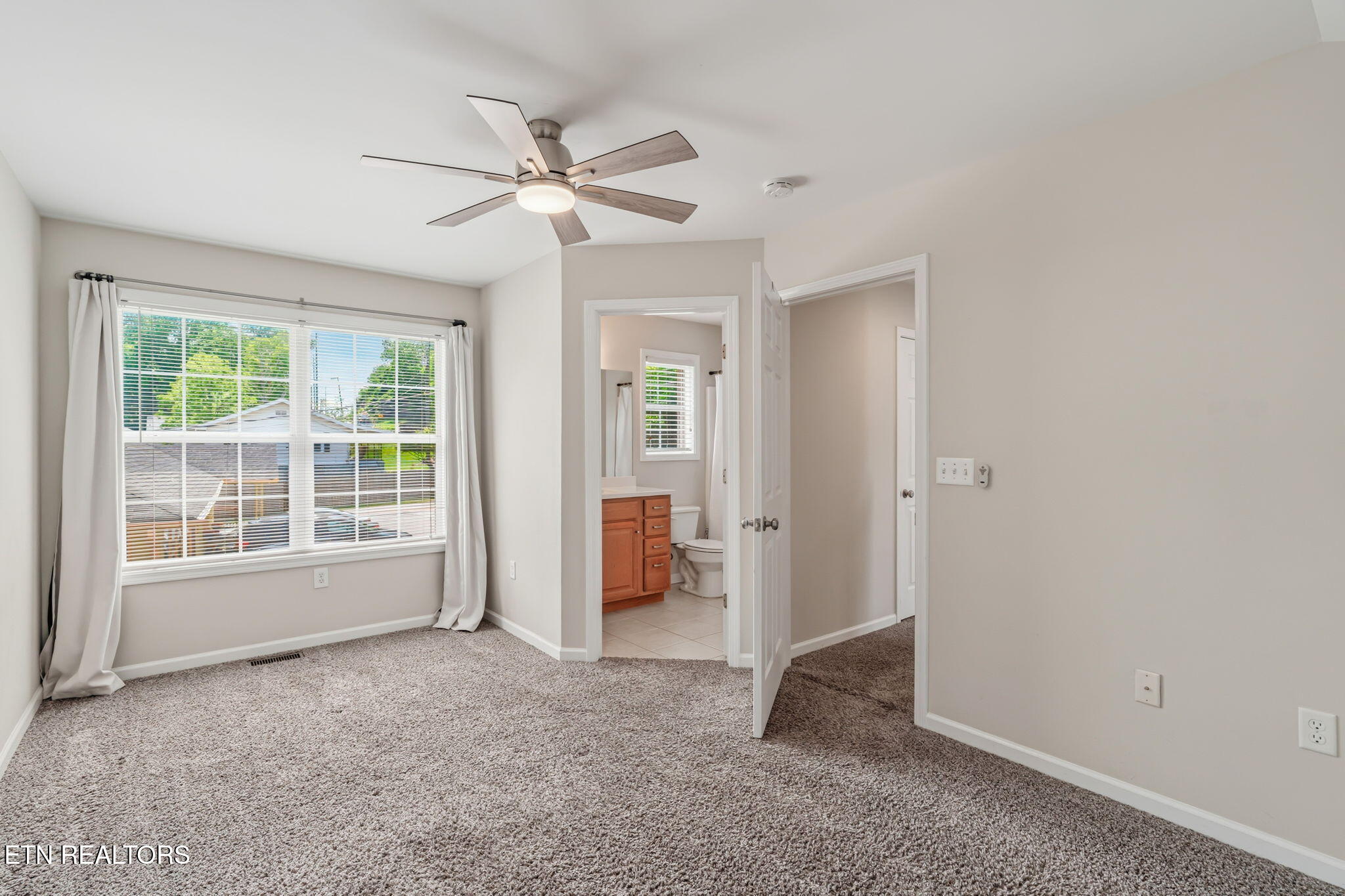 6813 Spring Glen Way Knoxville TN 37919