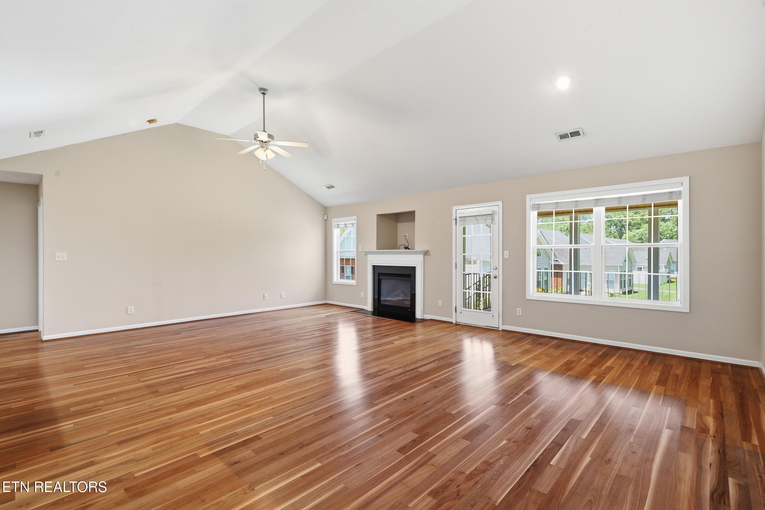 4609 Oak Meadow Way Knoxville TN 37918