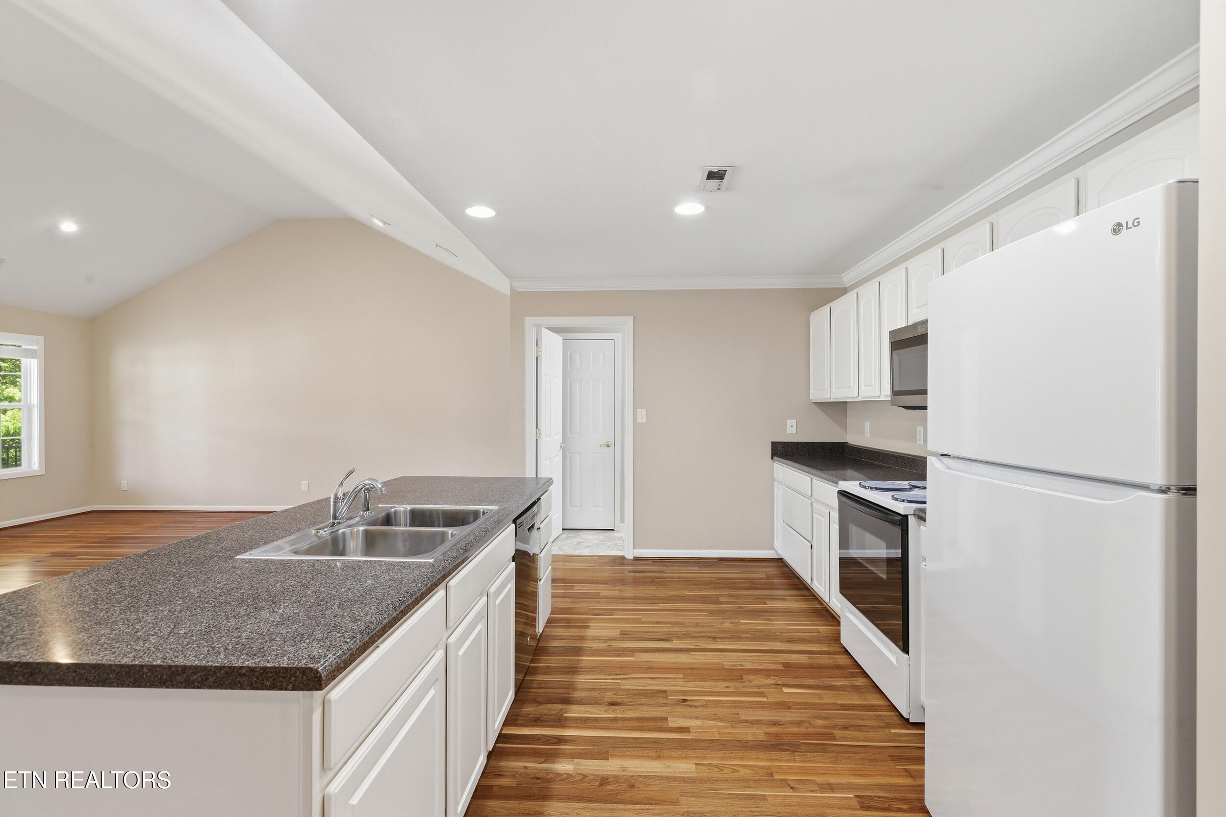 4609 Oak Meadow Way Knoxville TN 37918